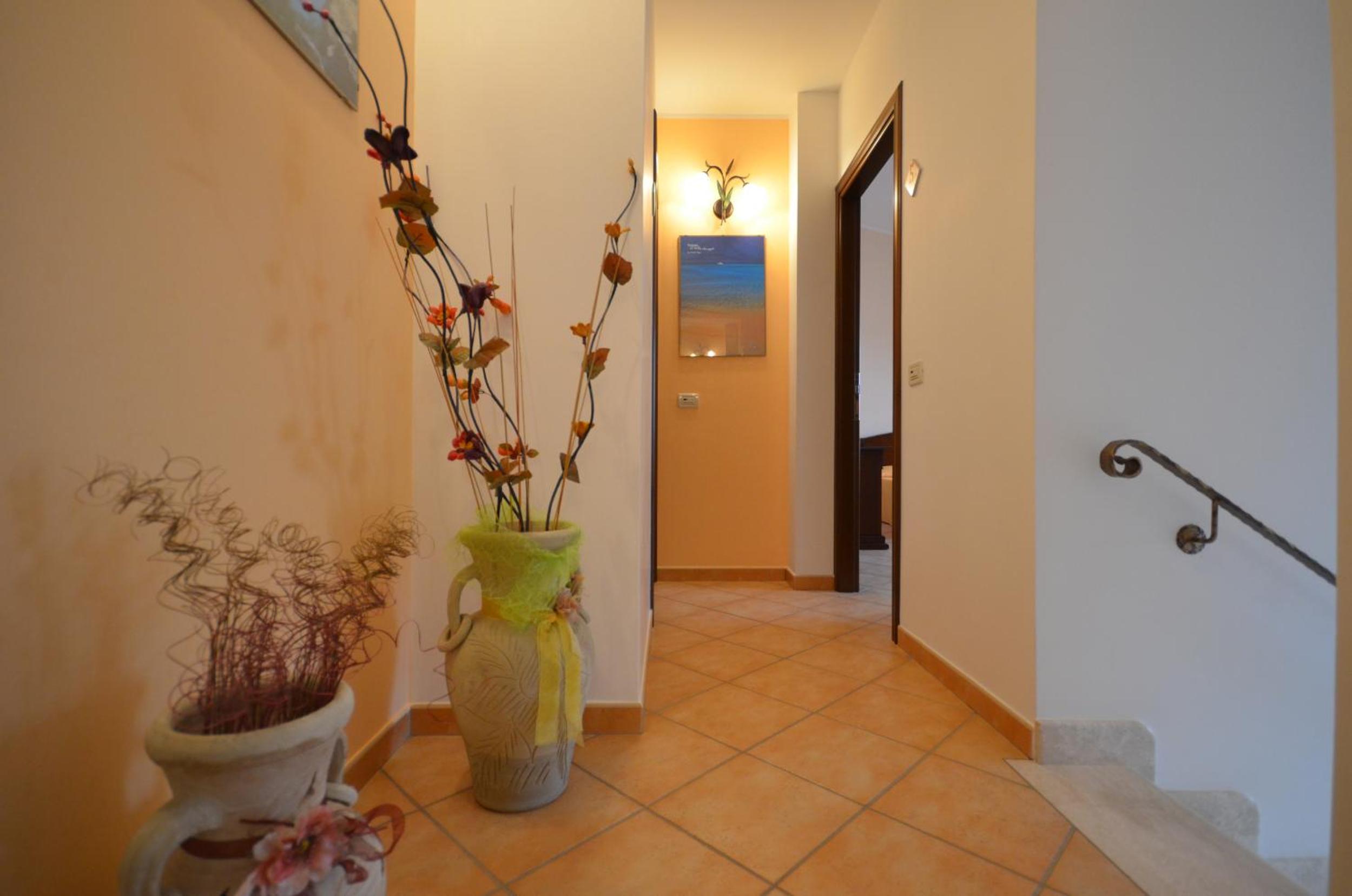 Superior Triple Room with Balcony - Photo 7