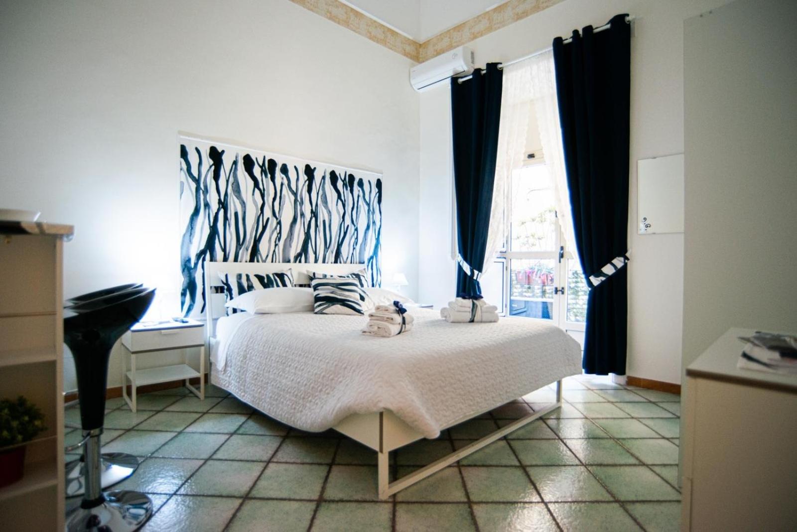 Double Room with Private External Bathroom photo 1