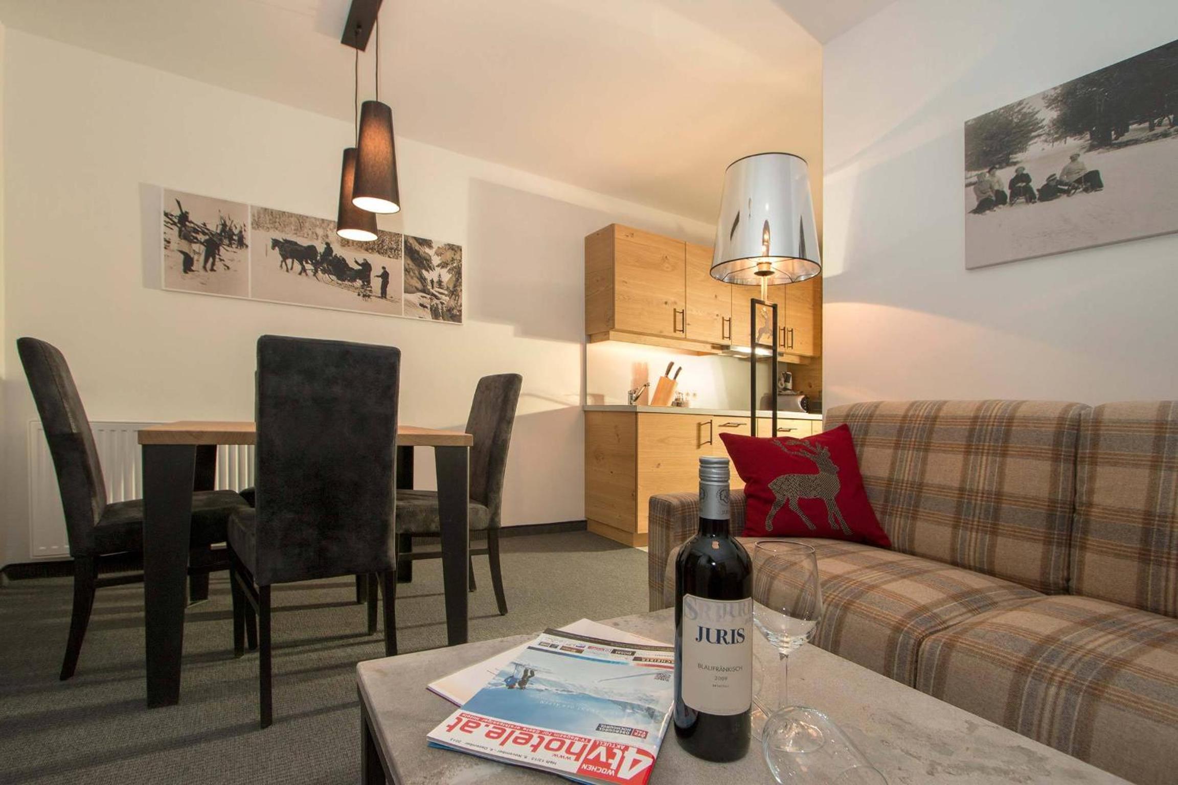 One-Bedroom Apartment photo 2