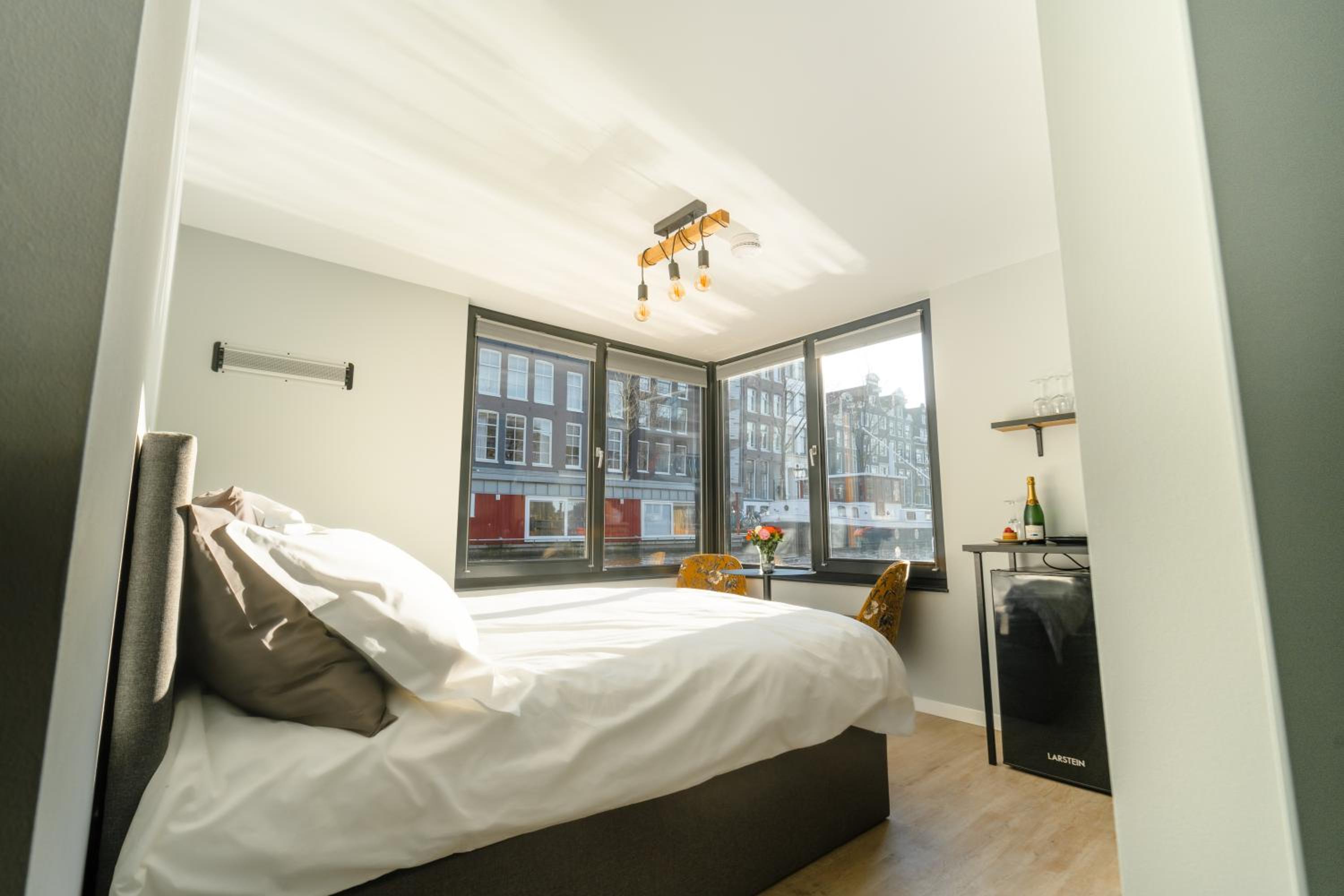 Deluxe Junior Suite photo 1