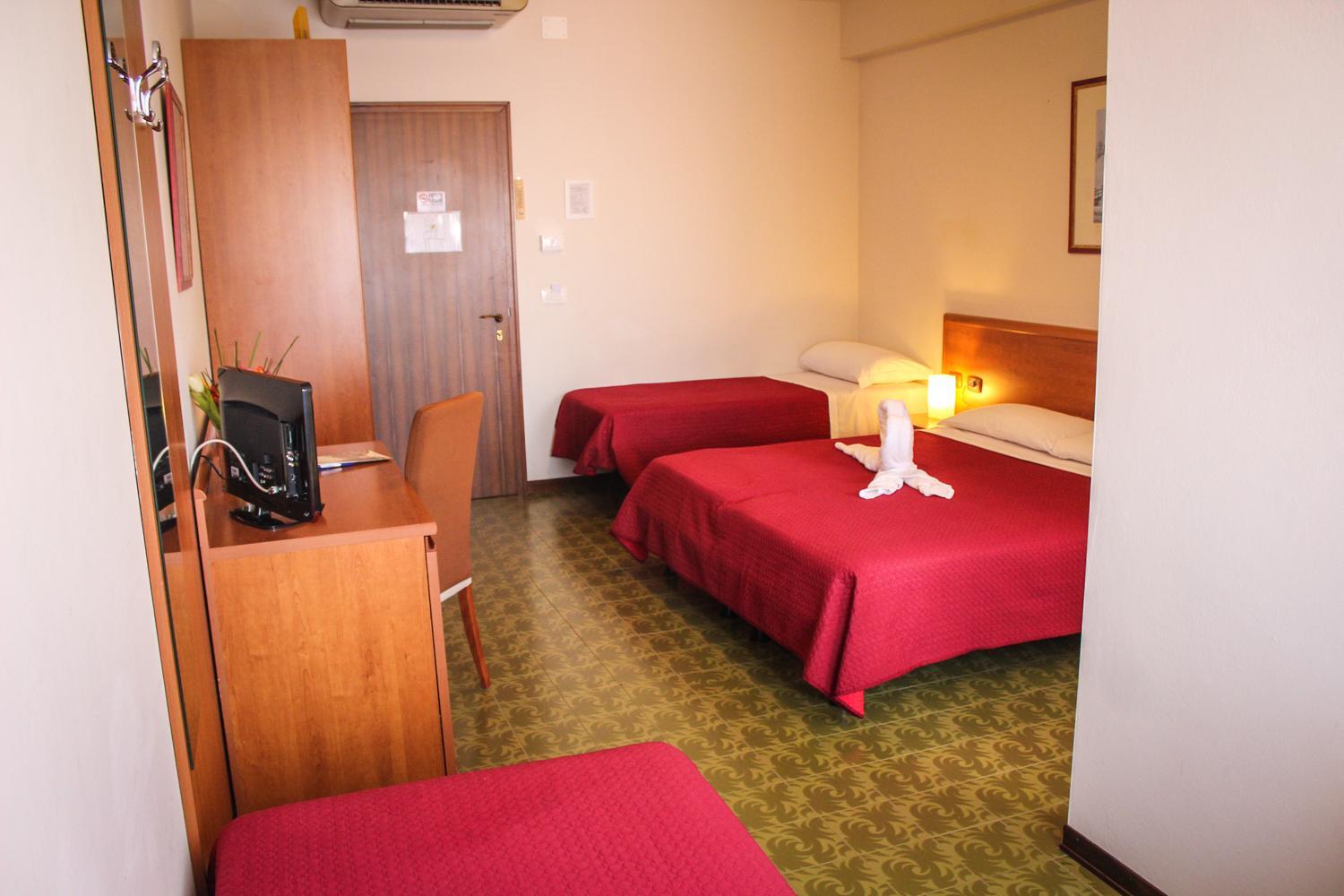 Superior Quadruple Room photo 1