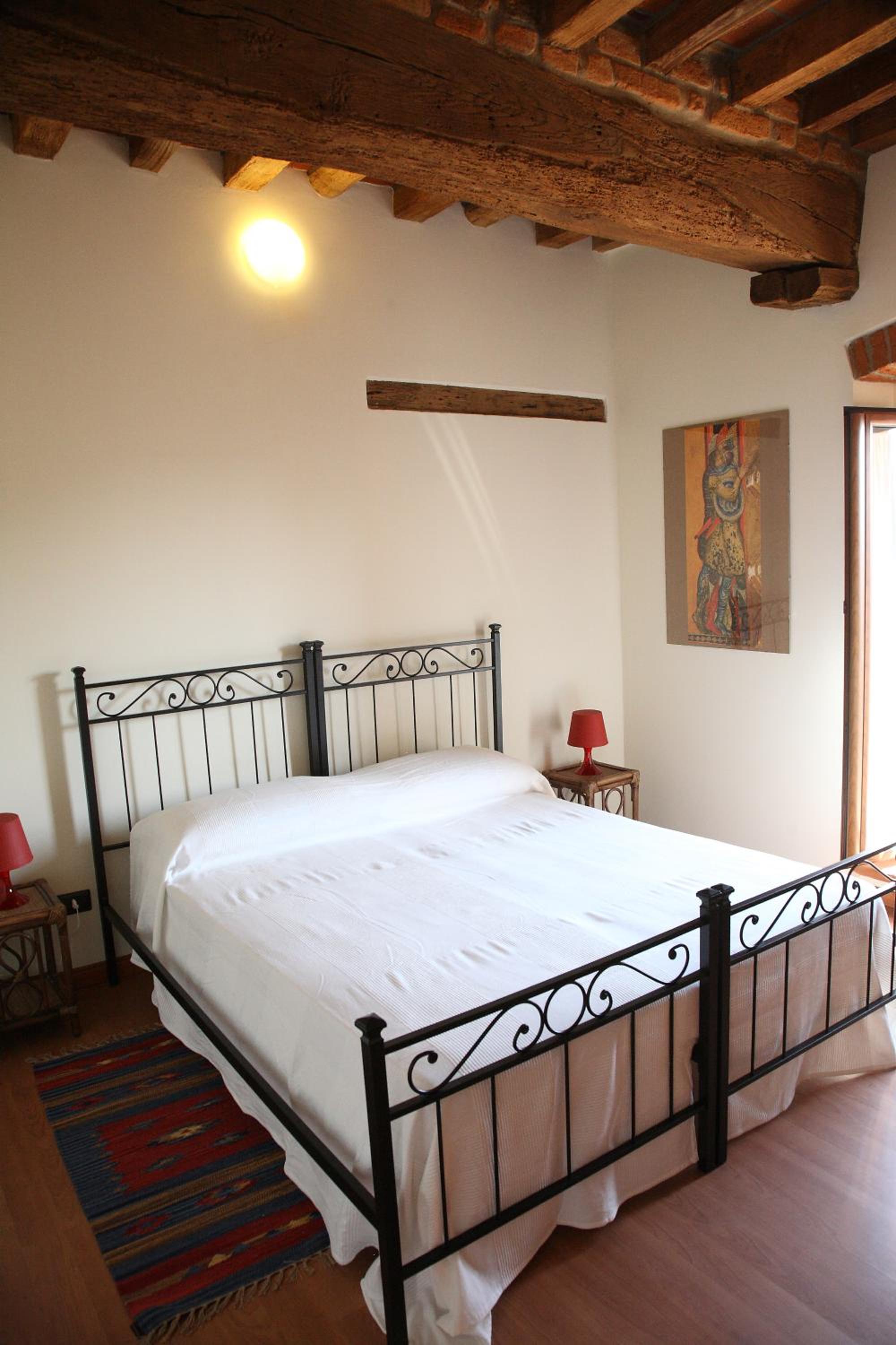 Double or Twin Room with Private External Bathroom on the ground floor - Photo 9