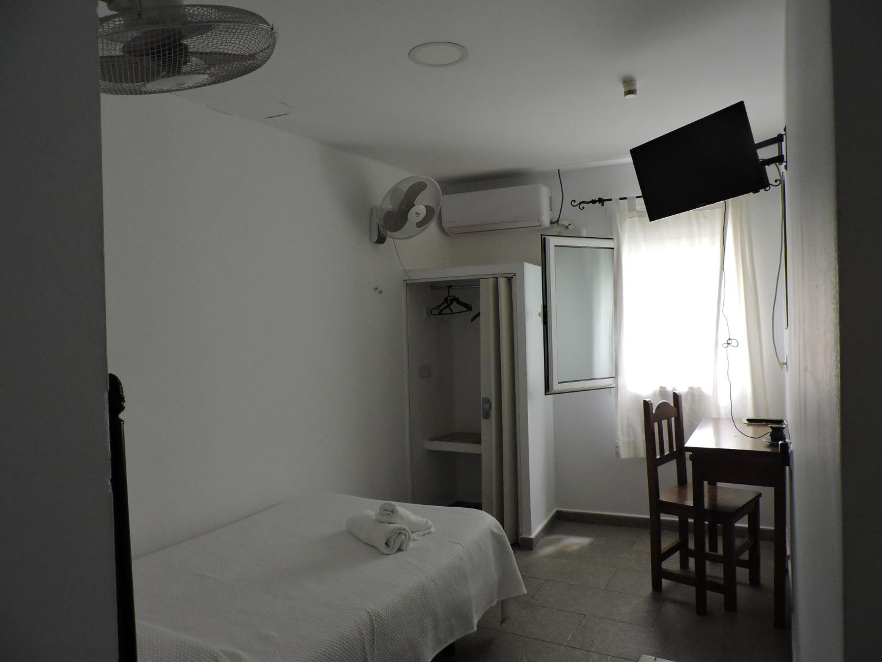 Single Room photo 2
