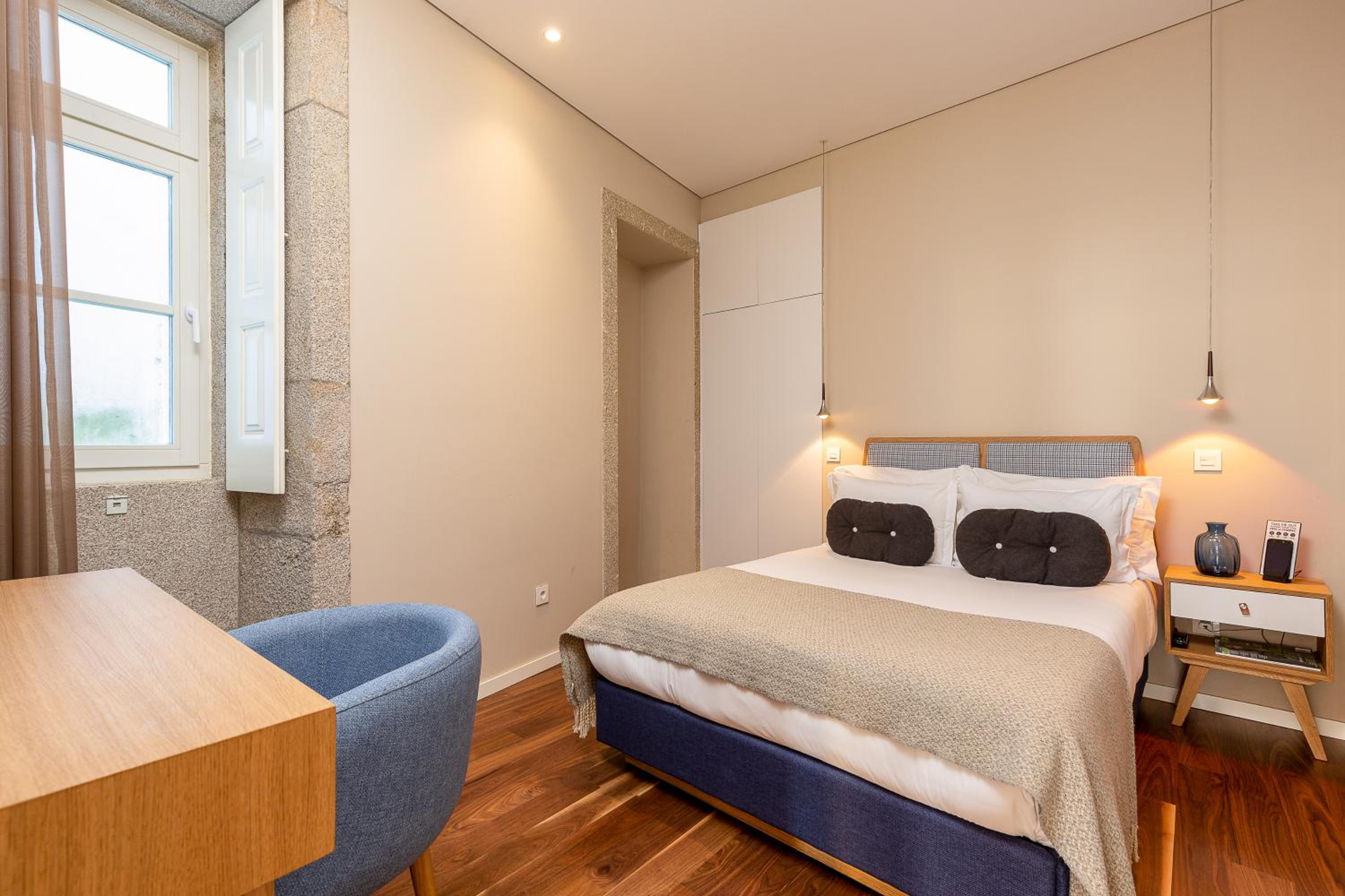 One-Bedroom Apartment with Balcony - Photo 8