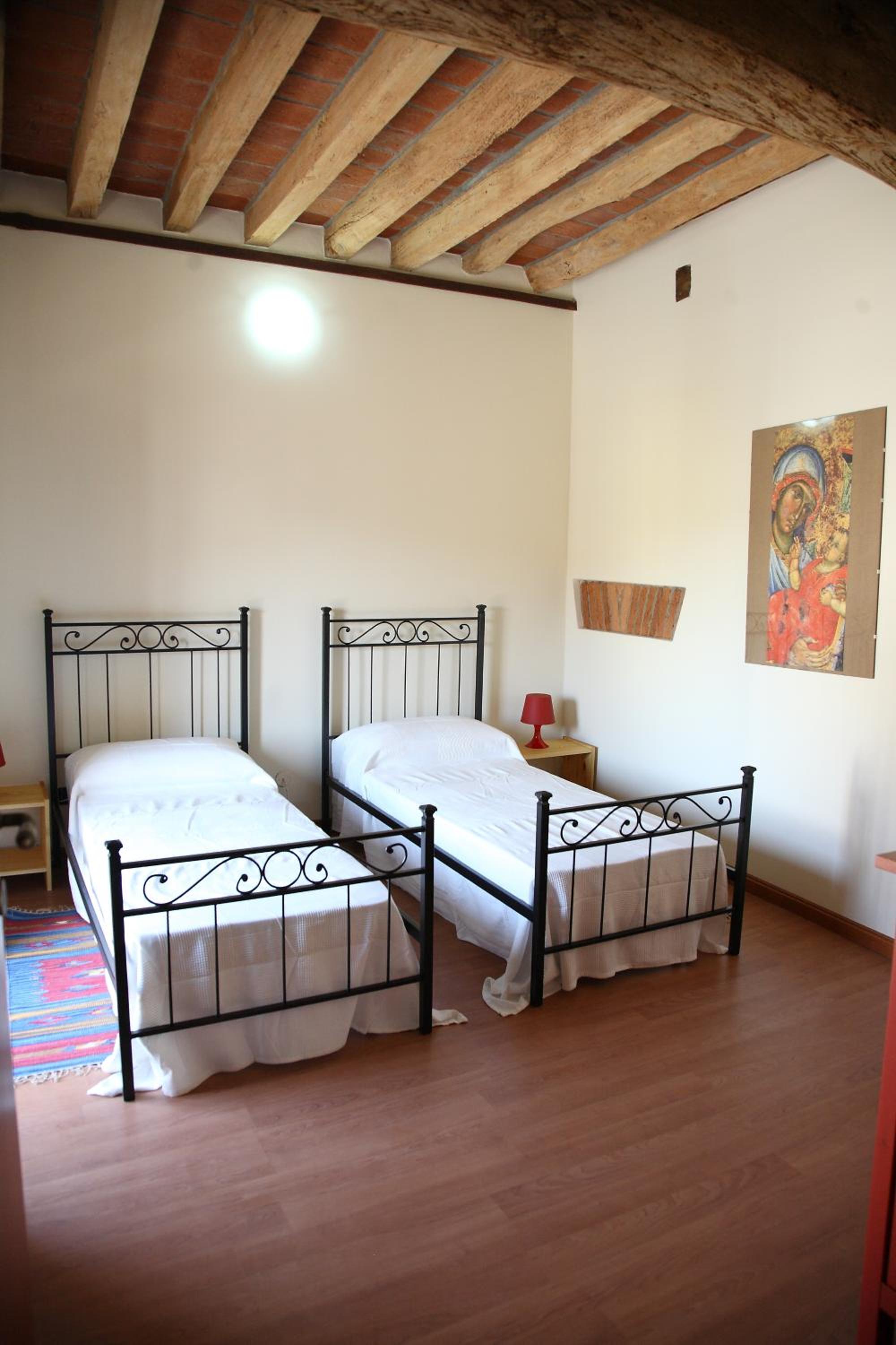 Suite - Photo 2