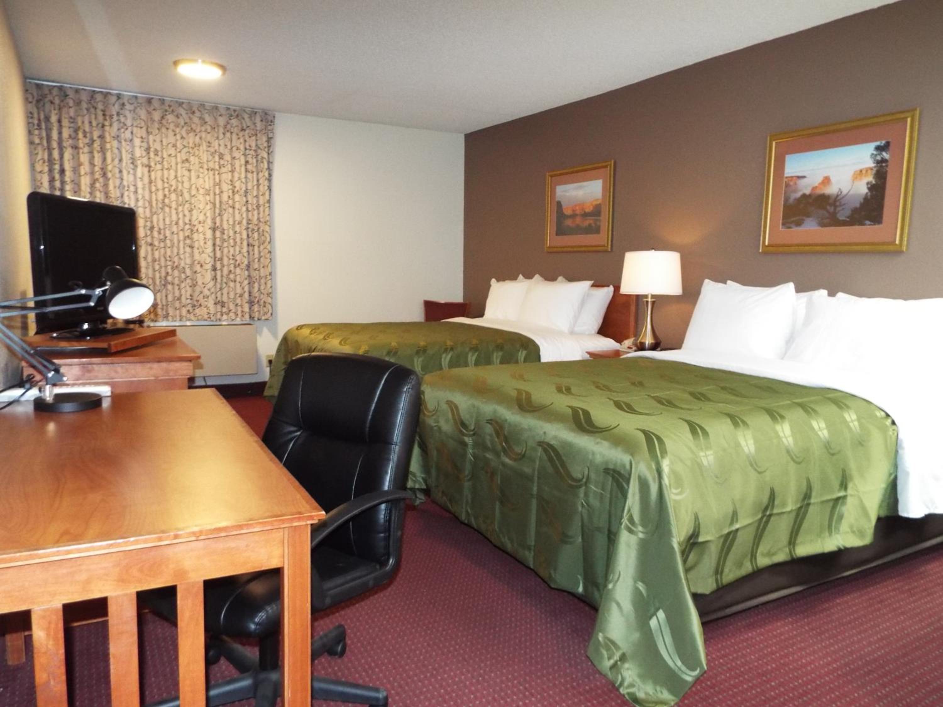 Standard Queen Room with Two Queen Beds - Non-Smoking - Photo 1