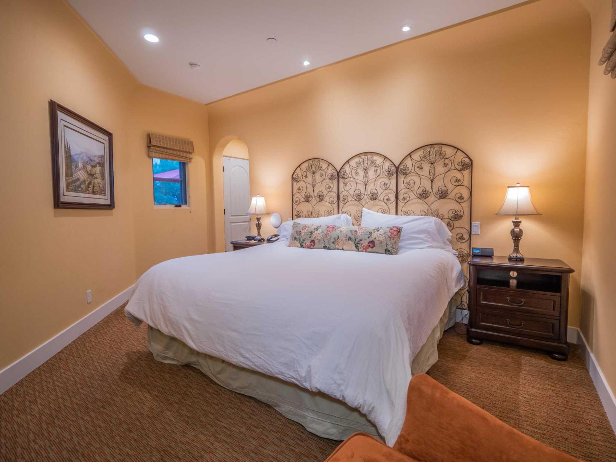Luxury Suite 3
