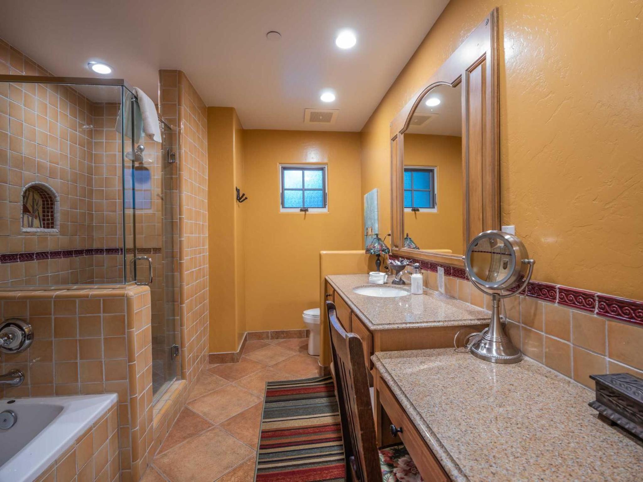 Luxury Suite 3 photo 3