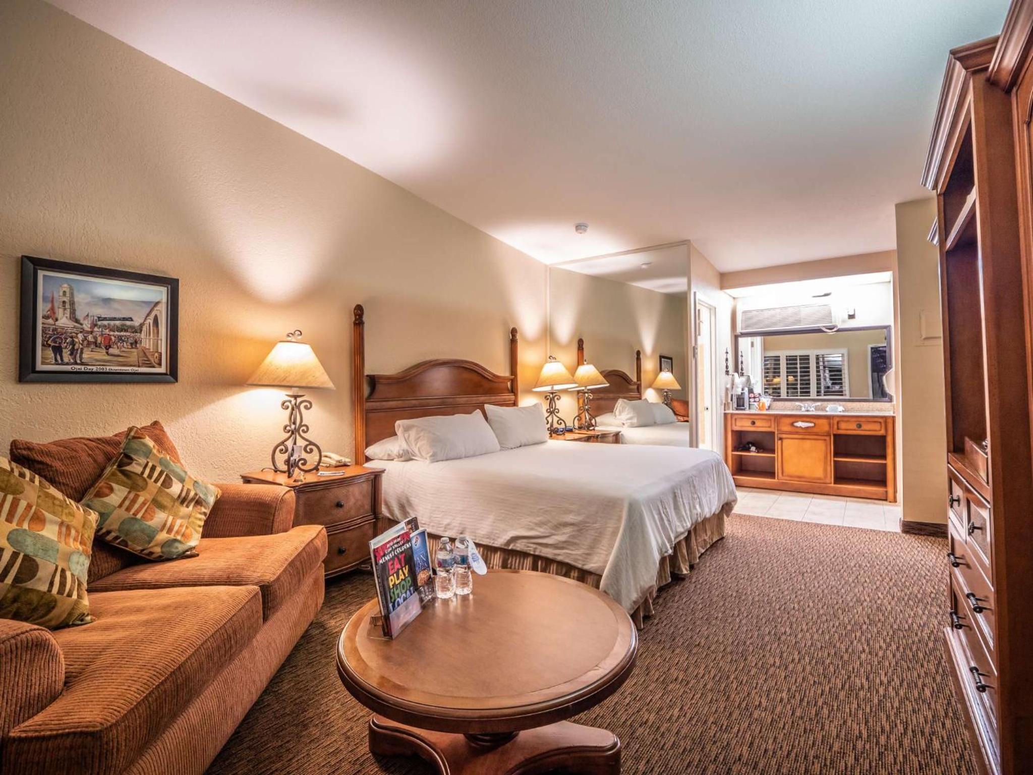 Deluxe King Room - Photo 5