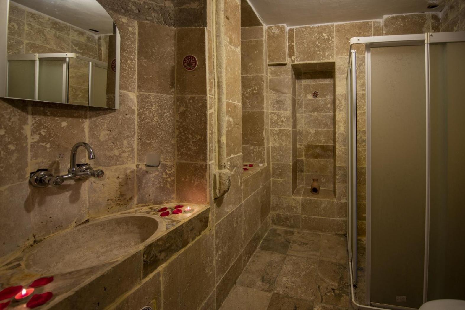 Triple Cave Room - Photo 19