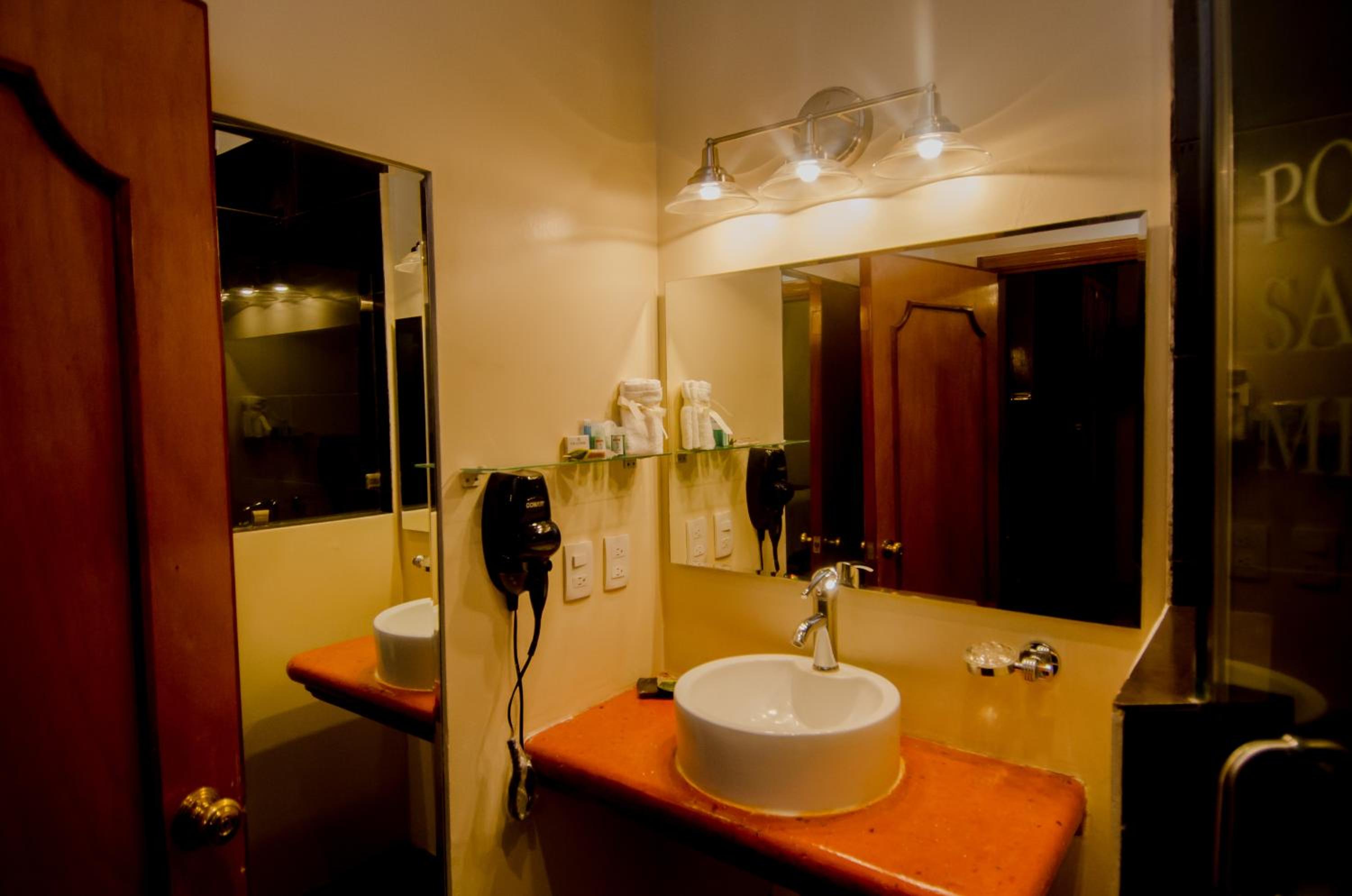 Deluxe Suite photo 3