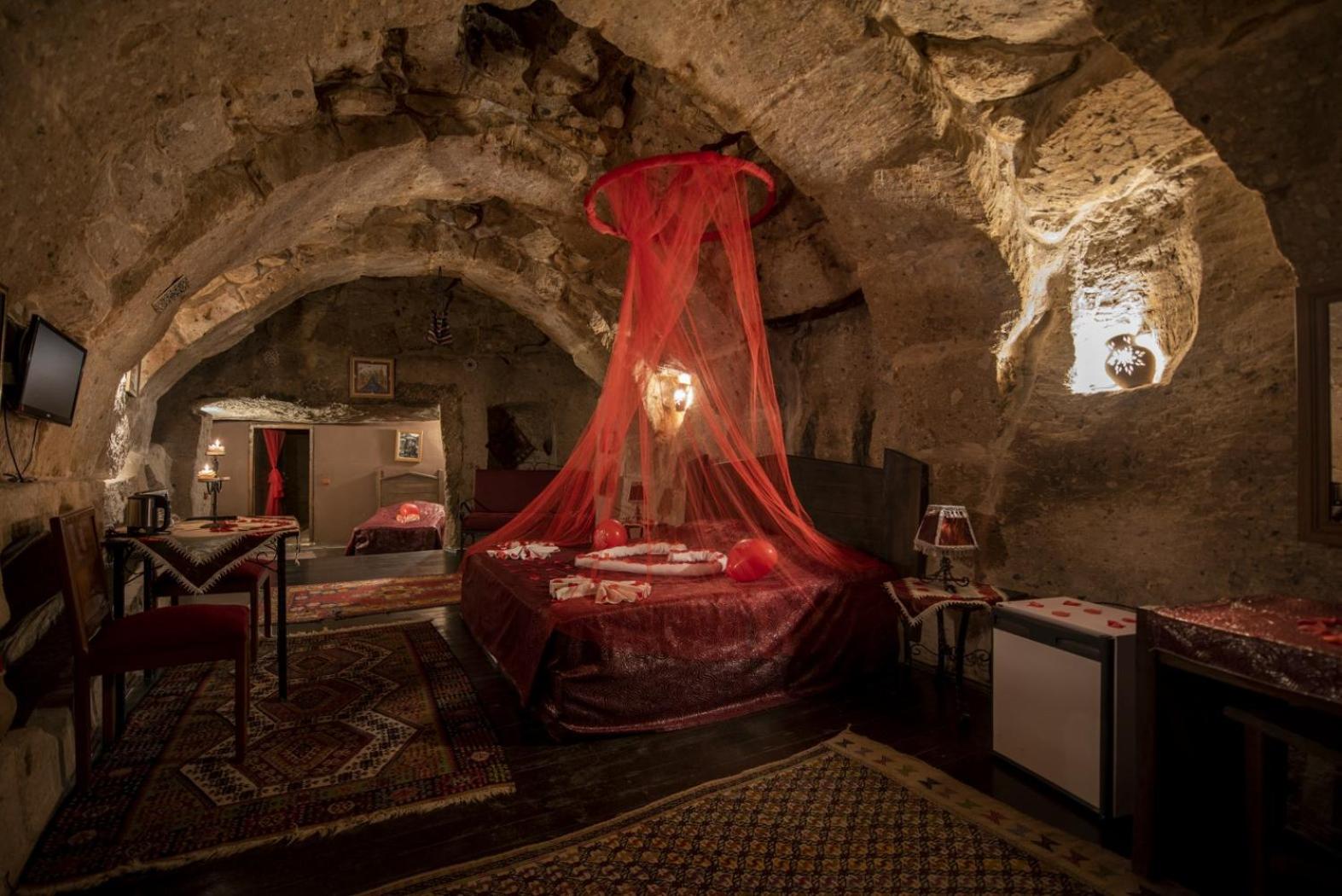 Double or Twin Cave Room - Photo 23