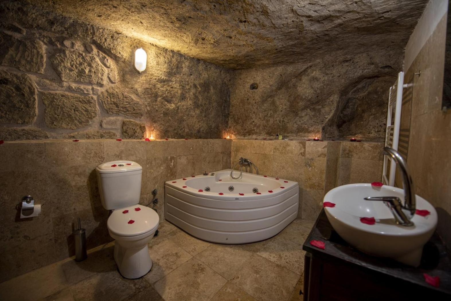 Triple Cave Room - Photo 14