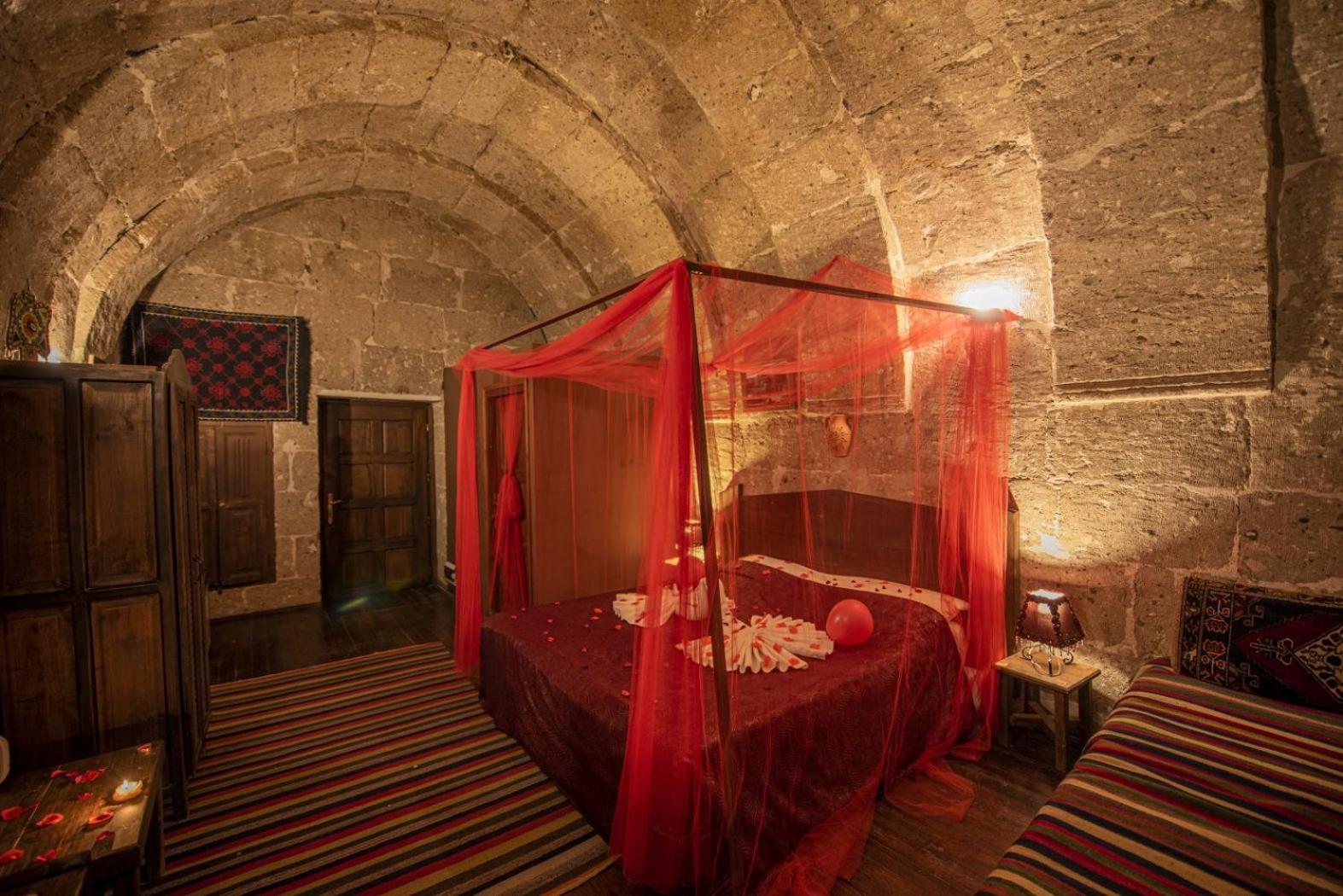 Triple Cave Room - Photo 13