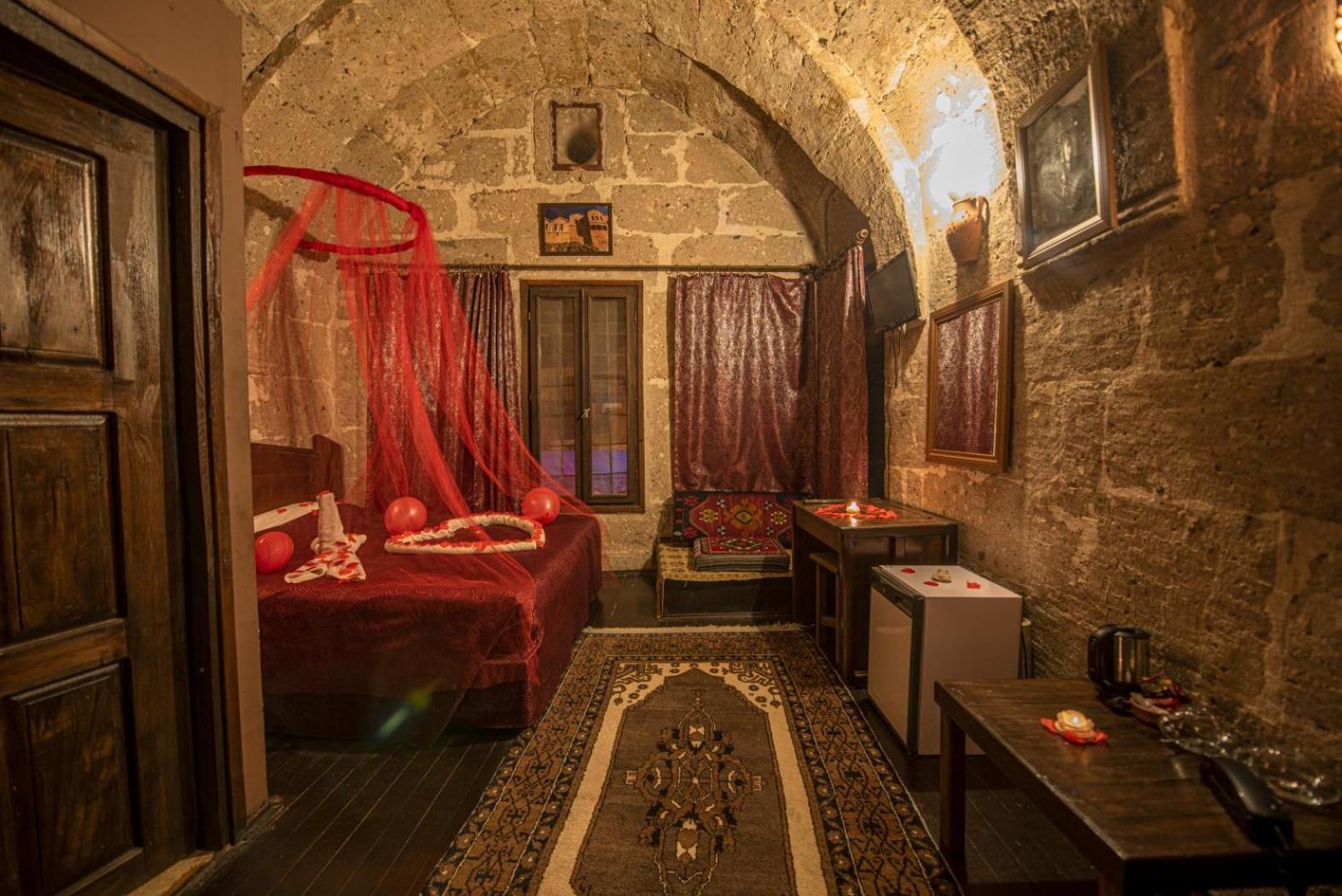 Double or Twin Cave Room - Photo 22