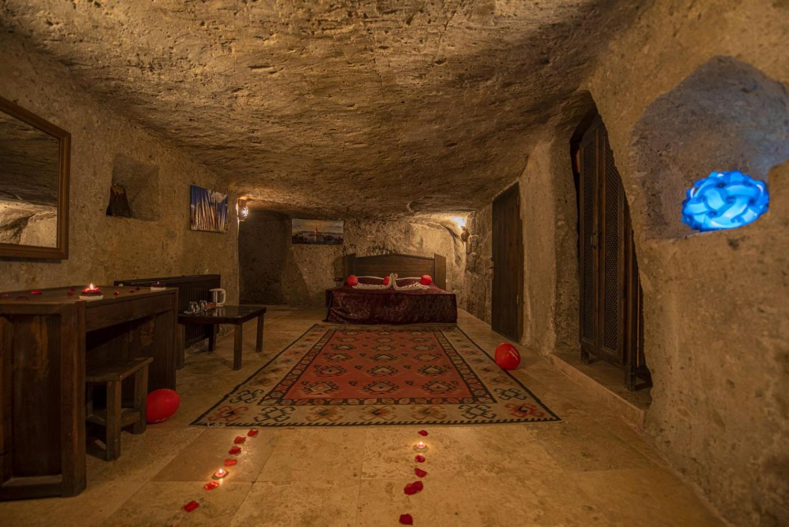 Triple Cave Room - Photo 10