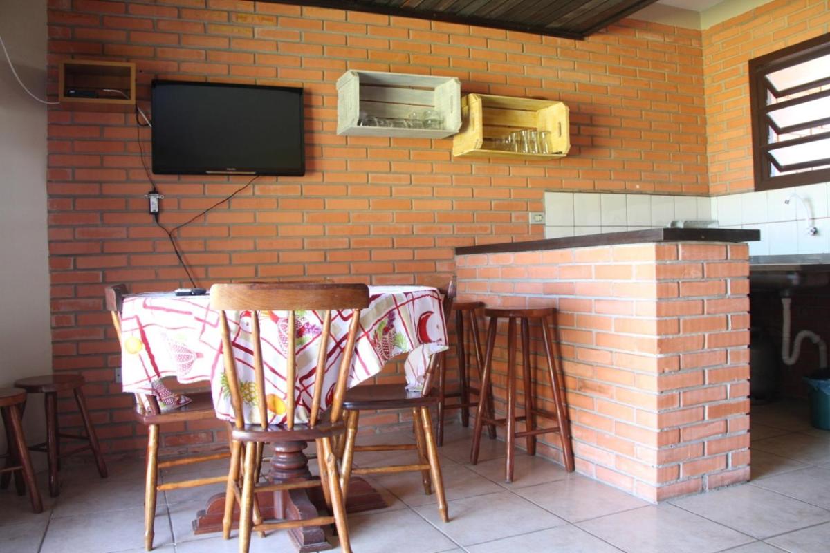 Apartment - Split Level photo 2