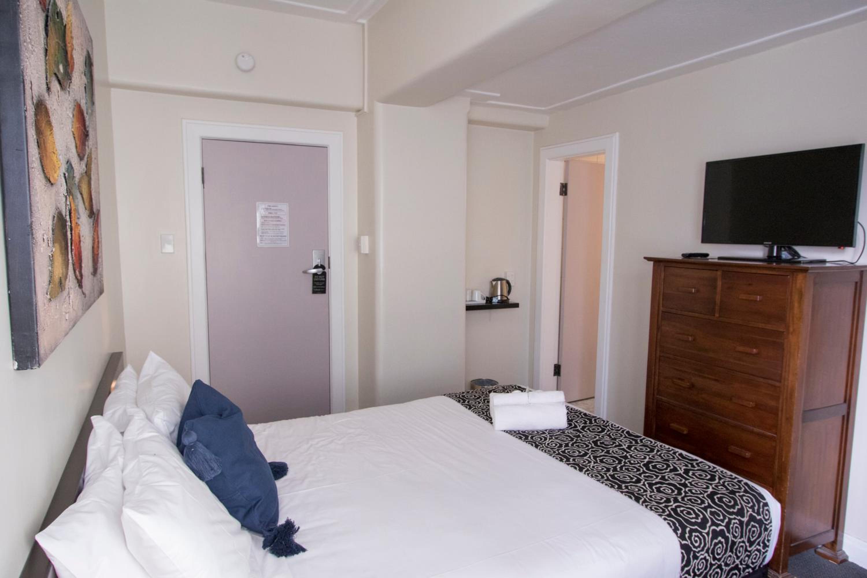 Double Room with Private Bathroom - Photo 3