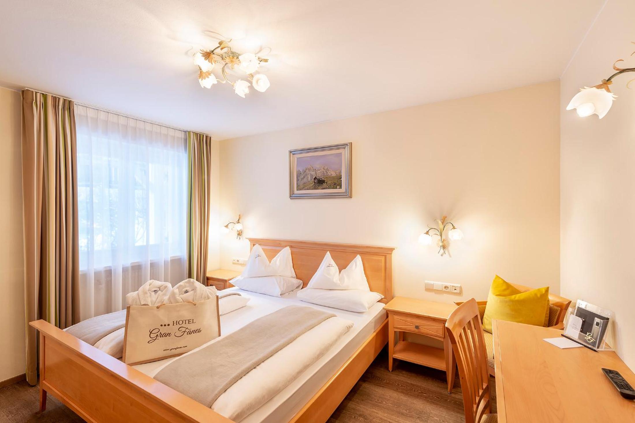 Economy Double Room photo 1