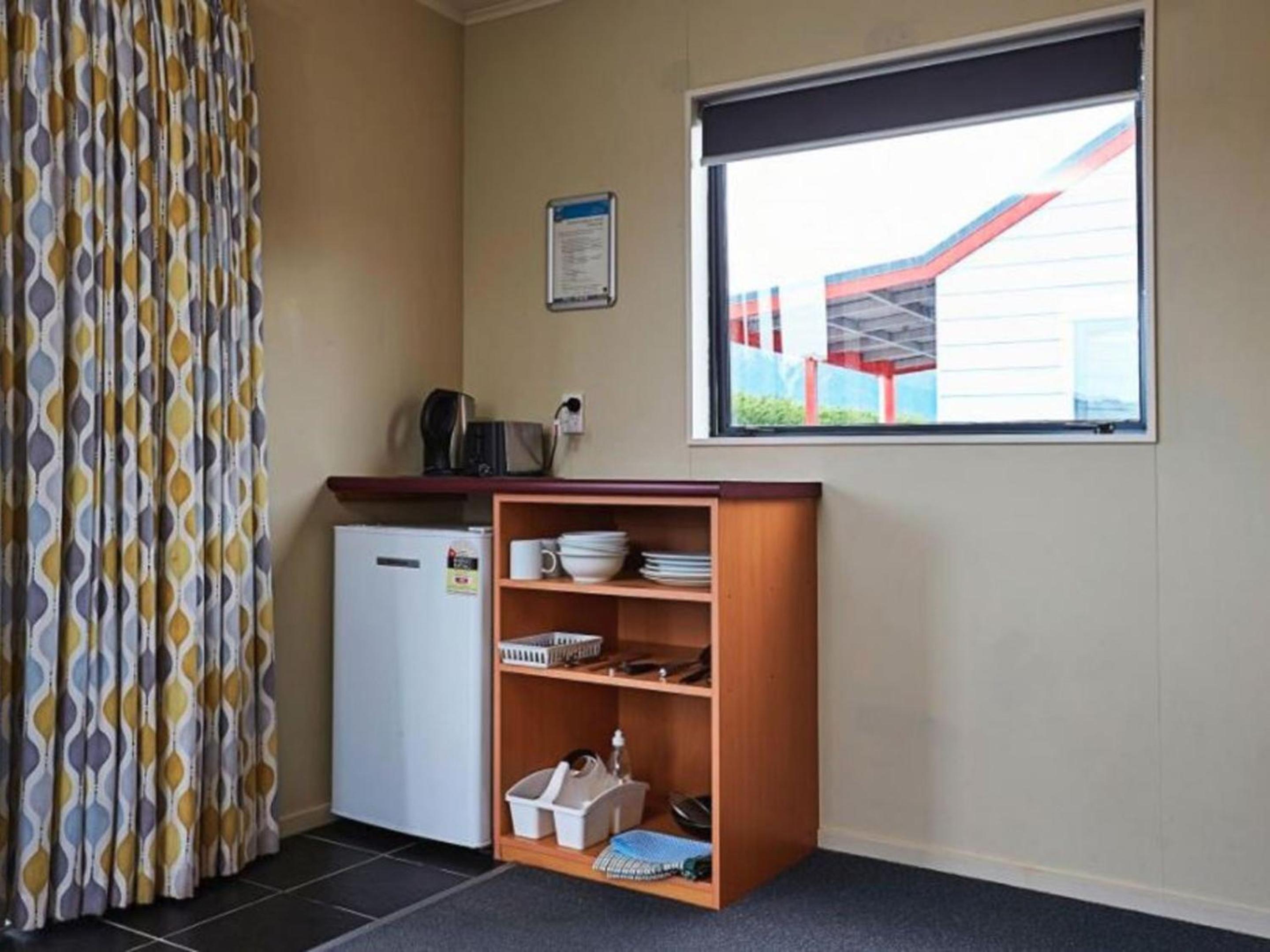 Standard Cabin - No Ensuite - Sleeps 4 photo 3