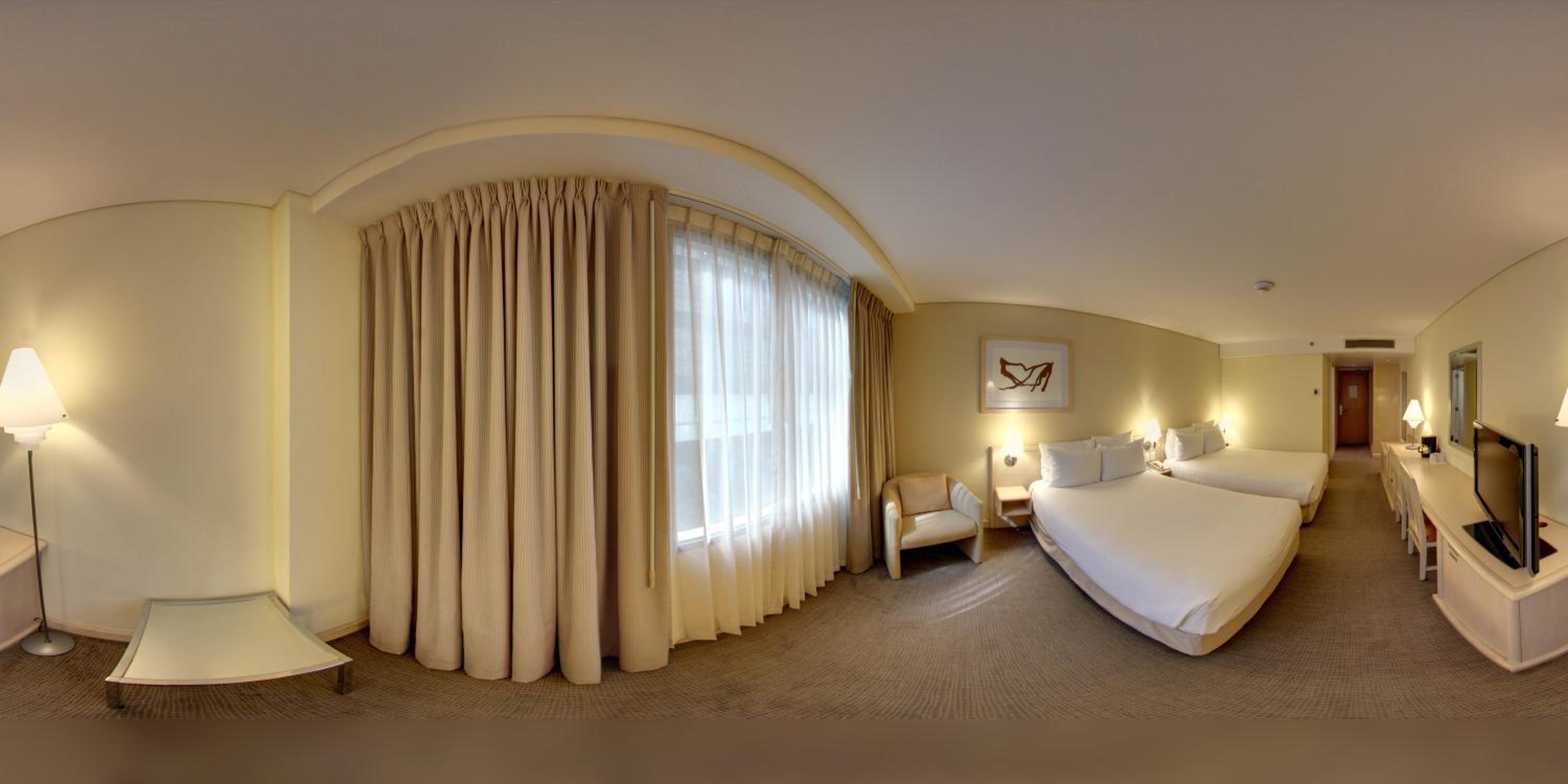 Superior Room with 2 Double Beds - Photo 5