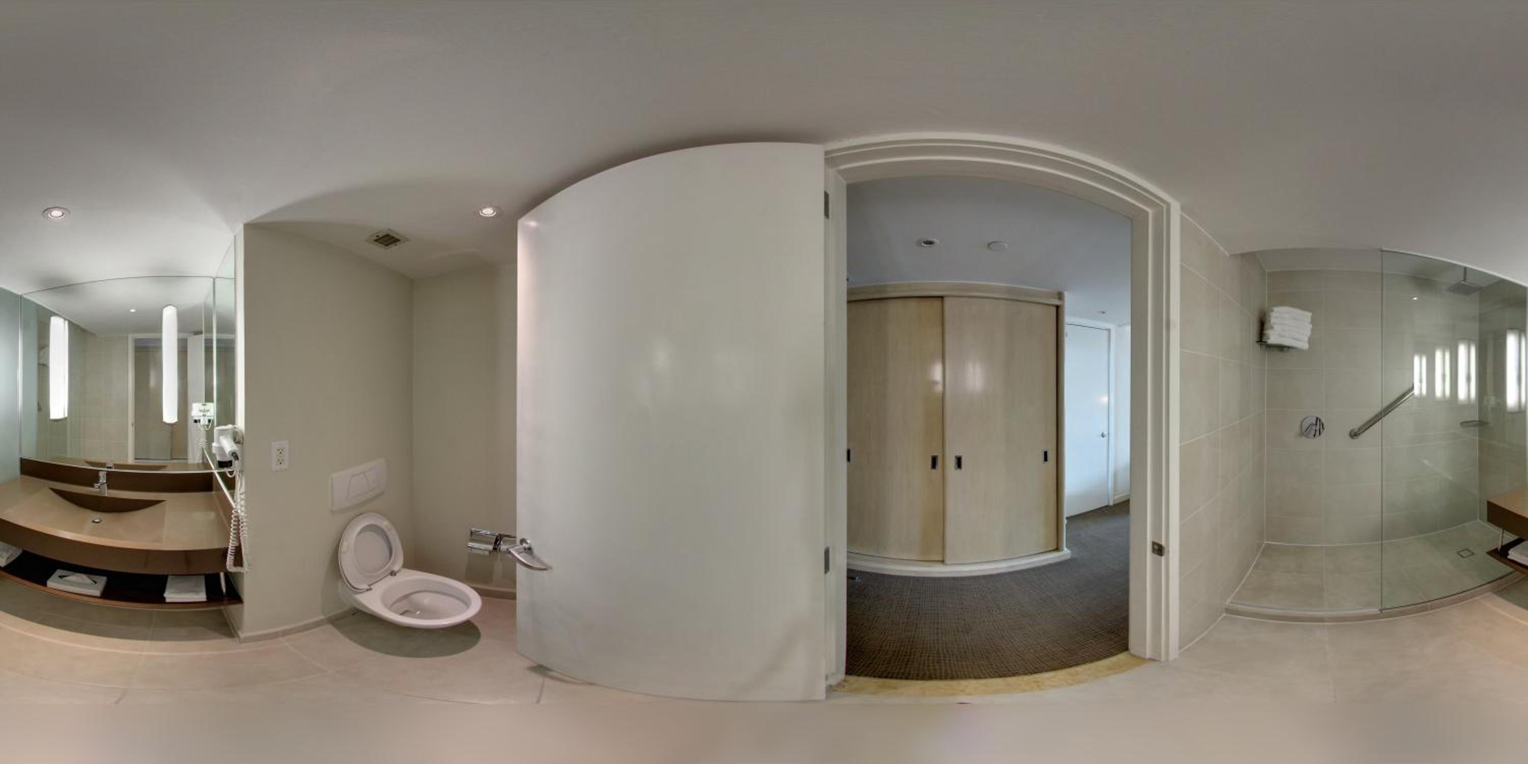 Superior Room with 1 King Bed - Photo 2
