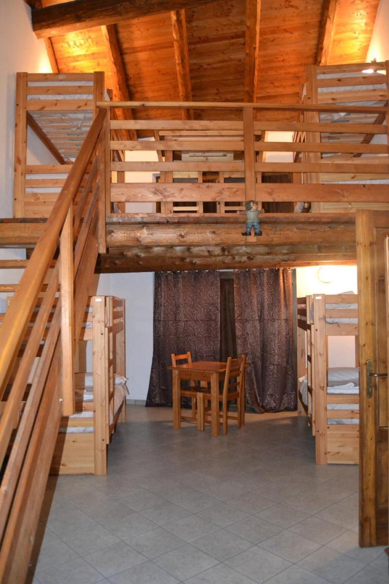 Family Room with Bathroom photo 3
