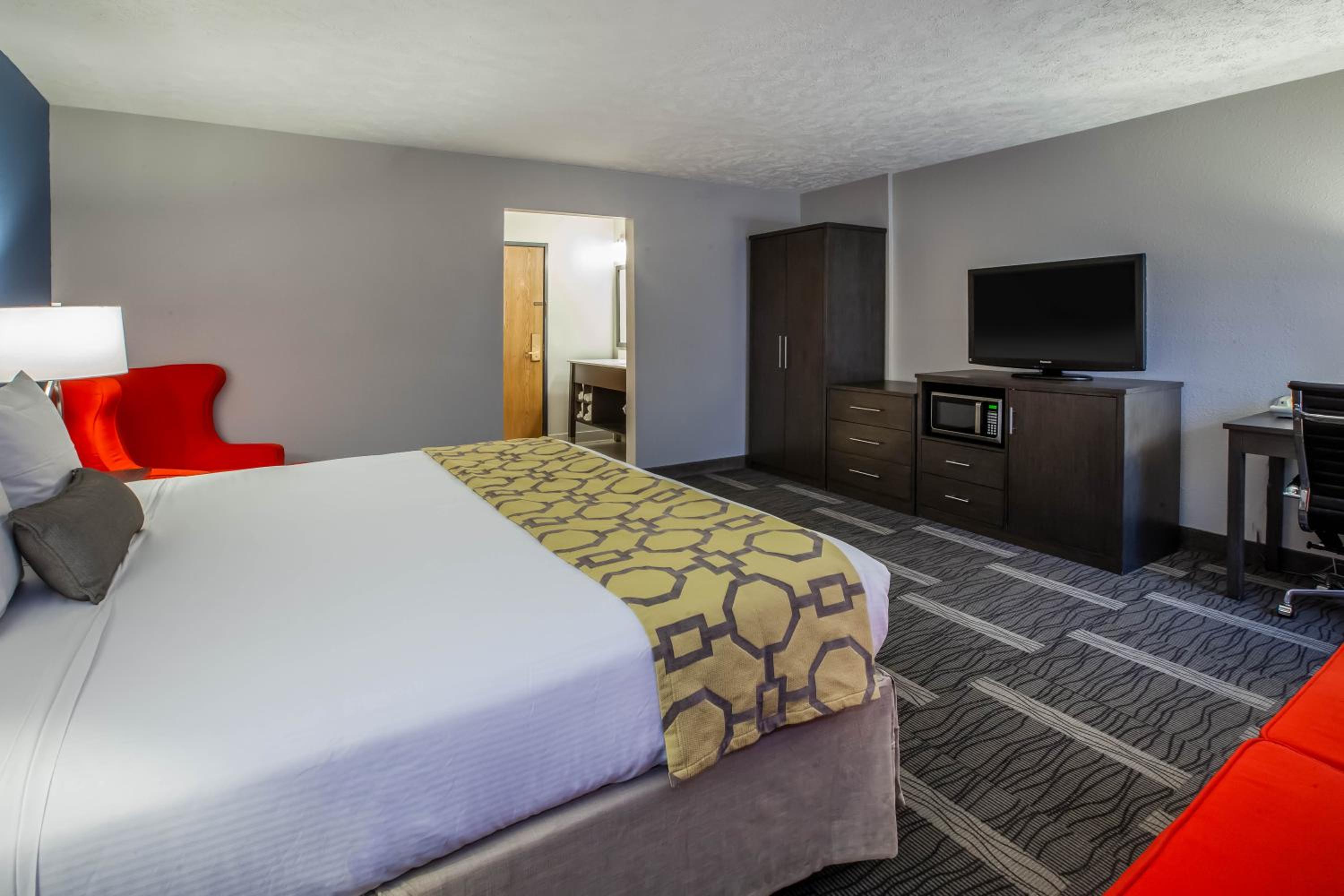 King Studio Suite - Non-Smoking - Photo 1