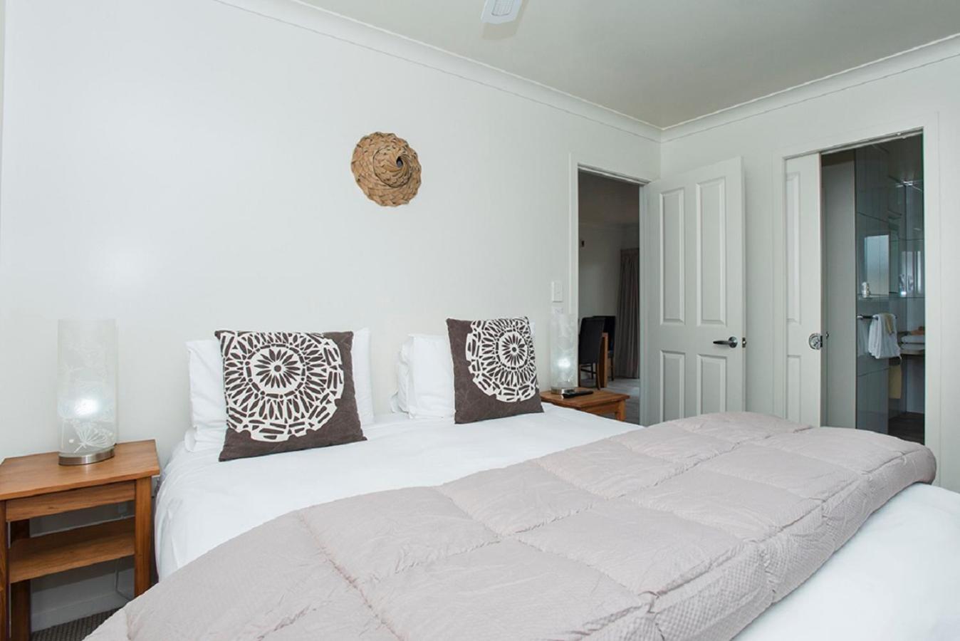 One-Bedroom Apartment with Garden View photo 3