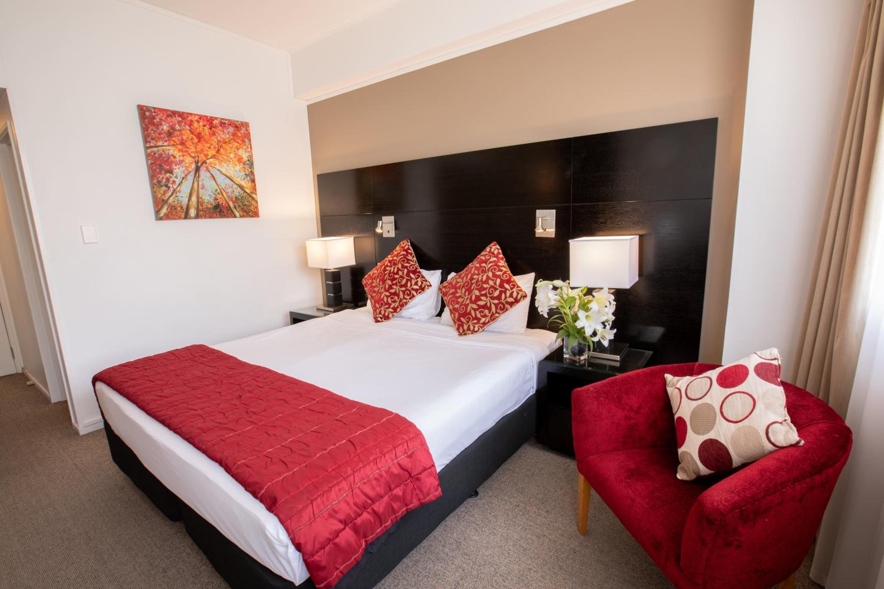 Standard Queen Room Without Air Conditioning