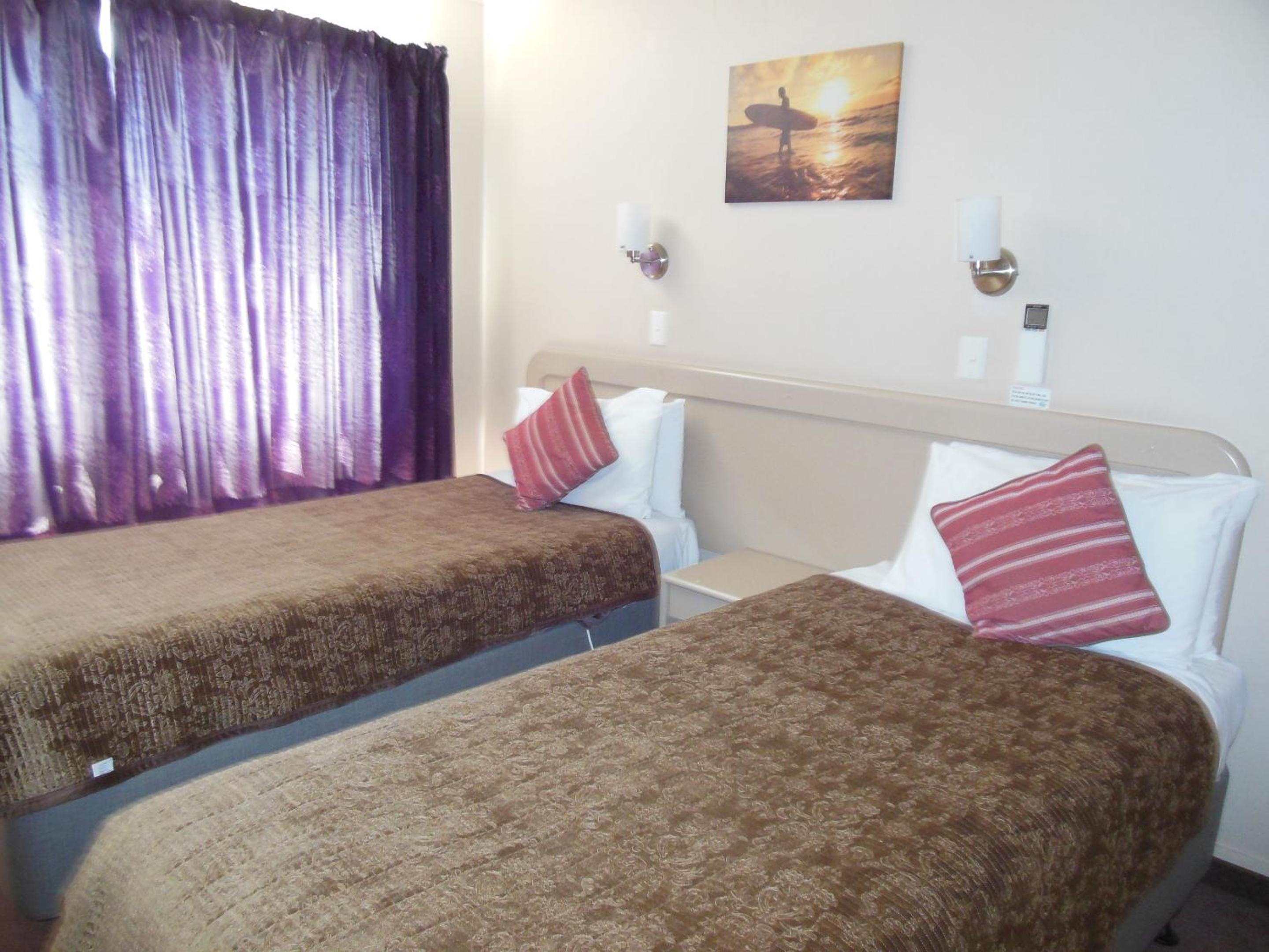 One-Bedroom Apartment - Photo 3