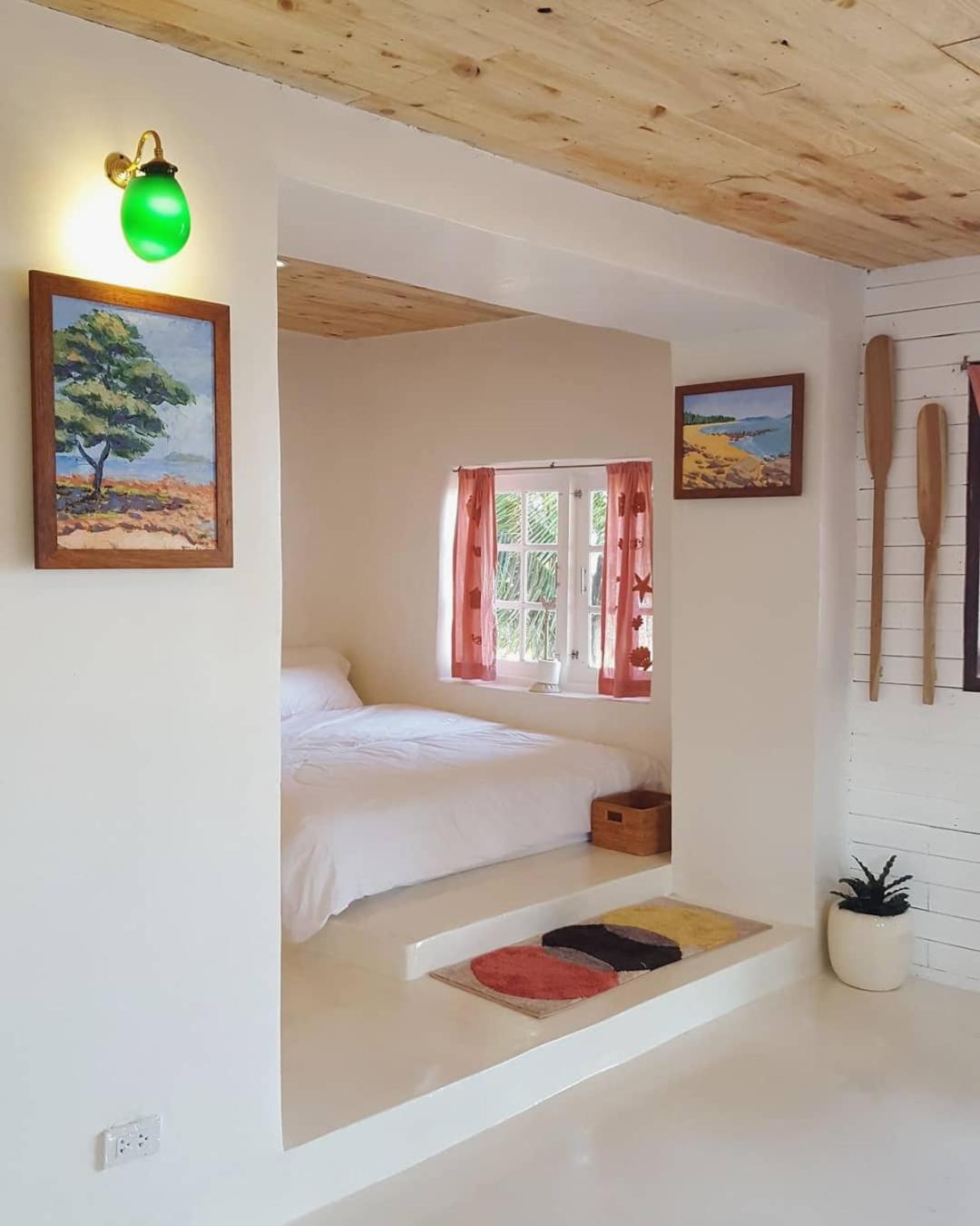Bungalow with Sea View