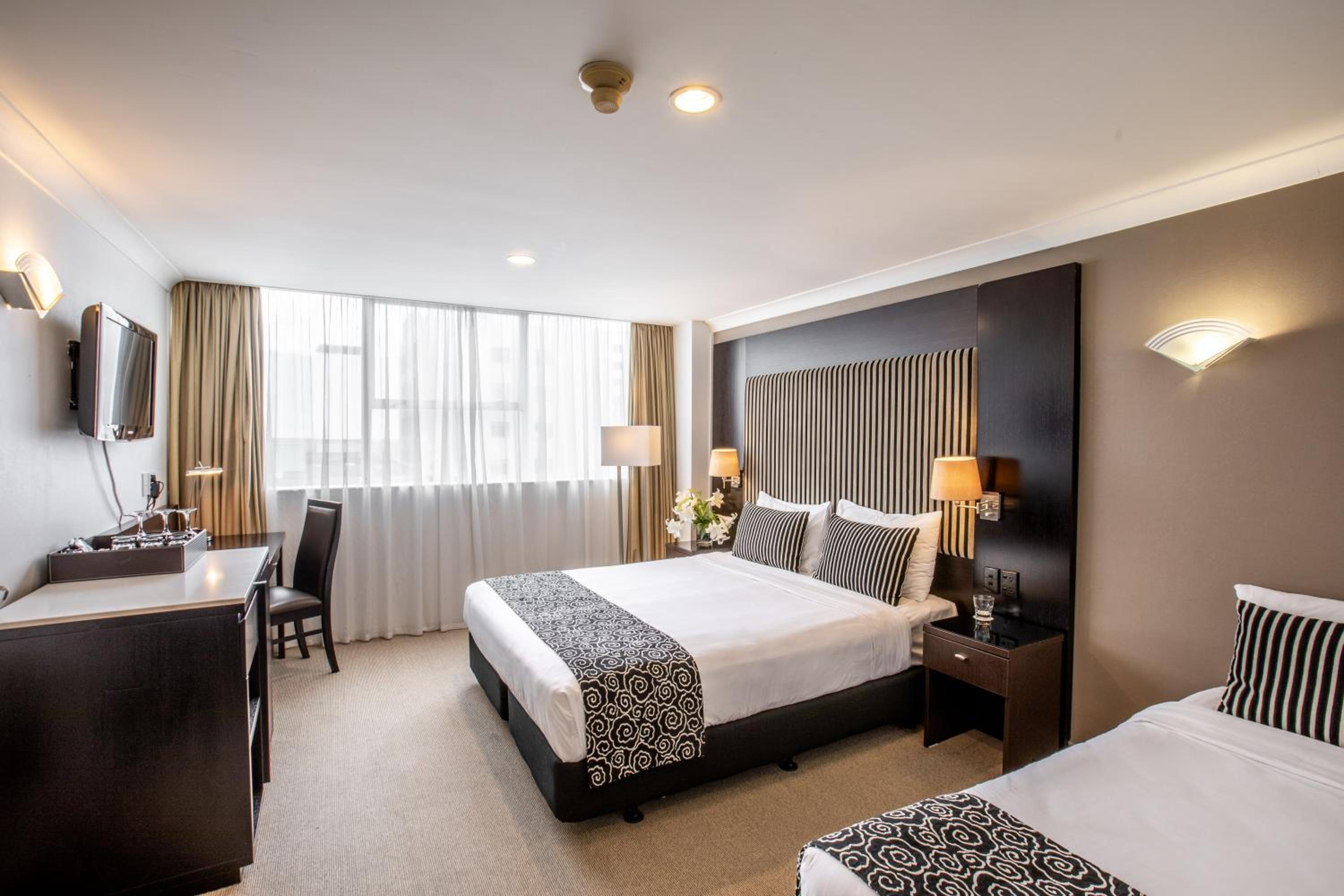 Superior Double Double Room With Air Conditioning - Photo 7