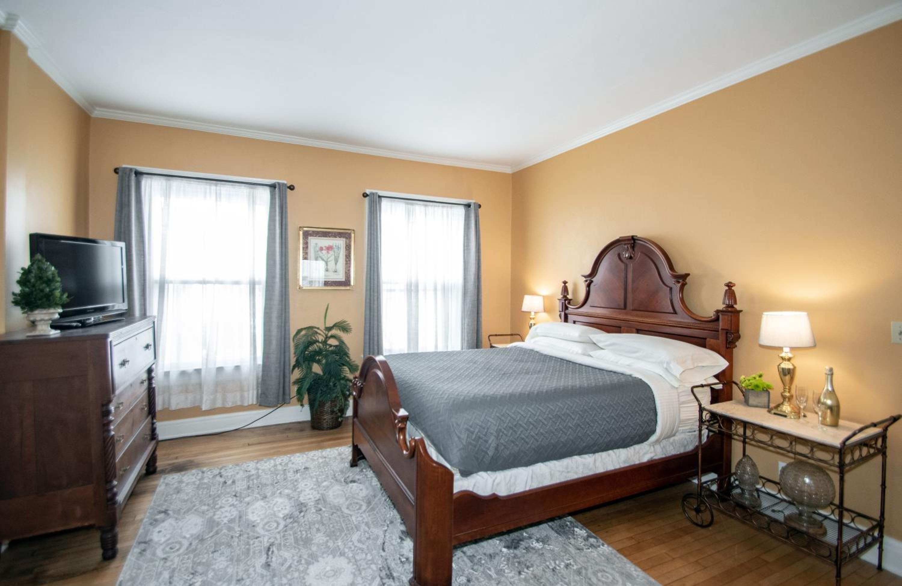 Queen Room (Gold) photo 2