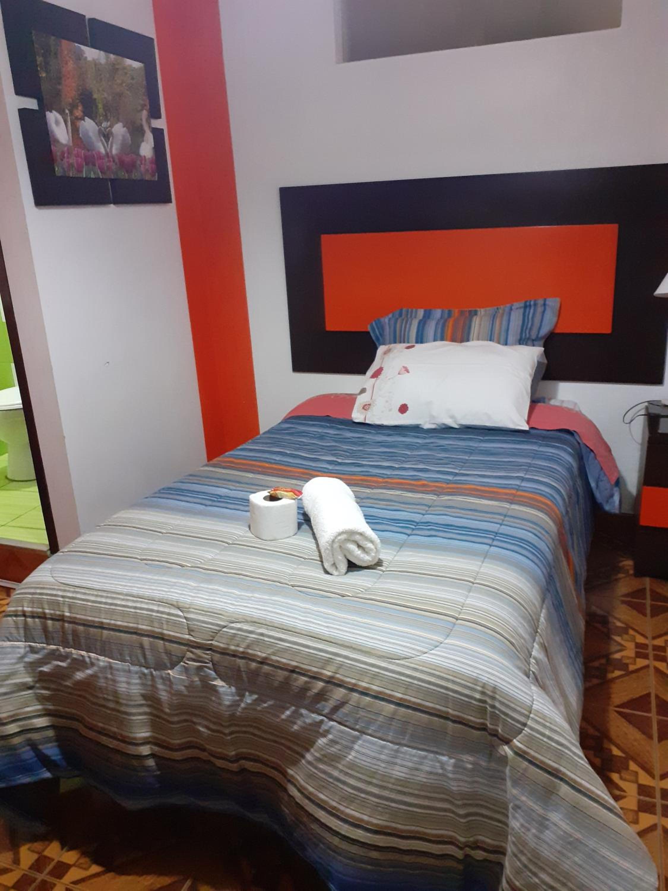 Single Room With Private Bathroom photo 2