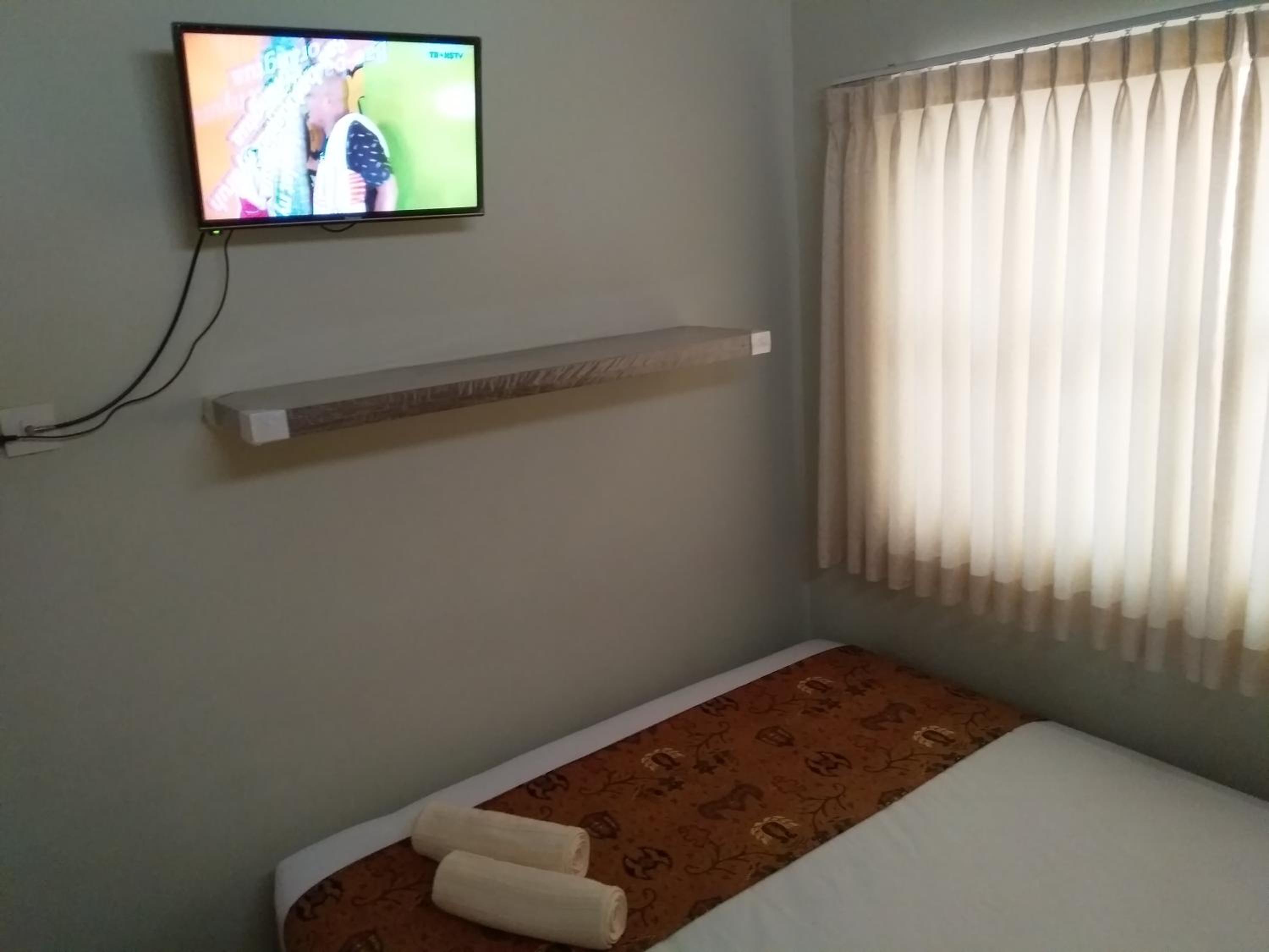 Queen Room - Photo 5