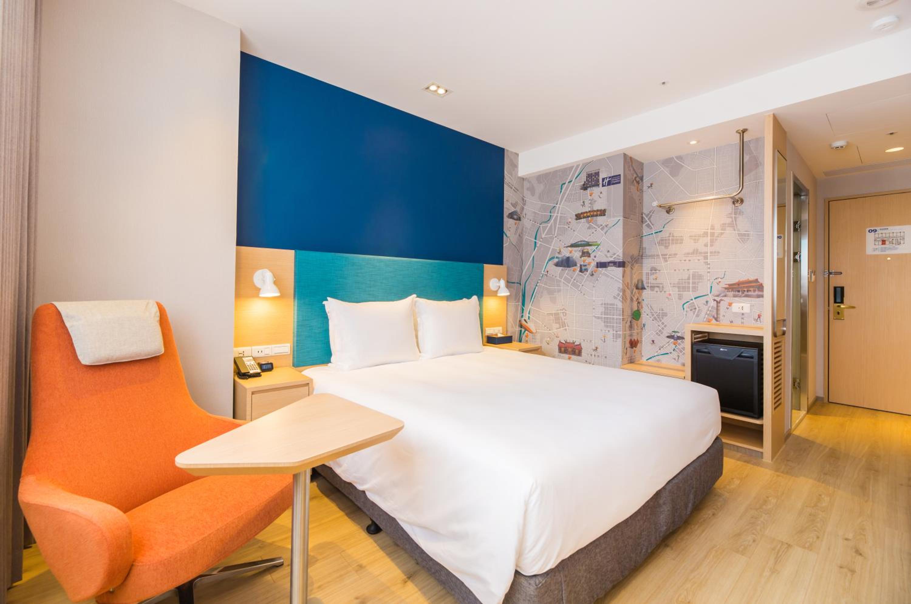 Staycation Offer - Room Upgrade to Superior King Room - Non-Smoking with Extra Benefits