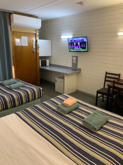 Superior Twin Room - Photo 4