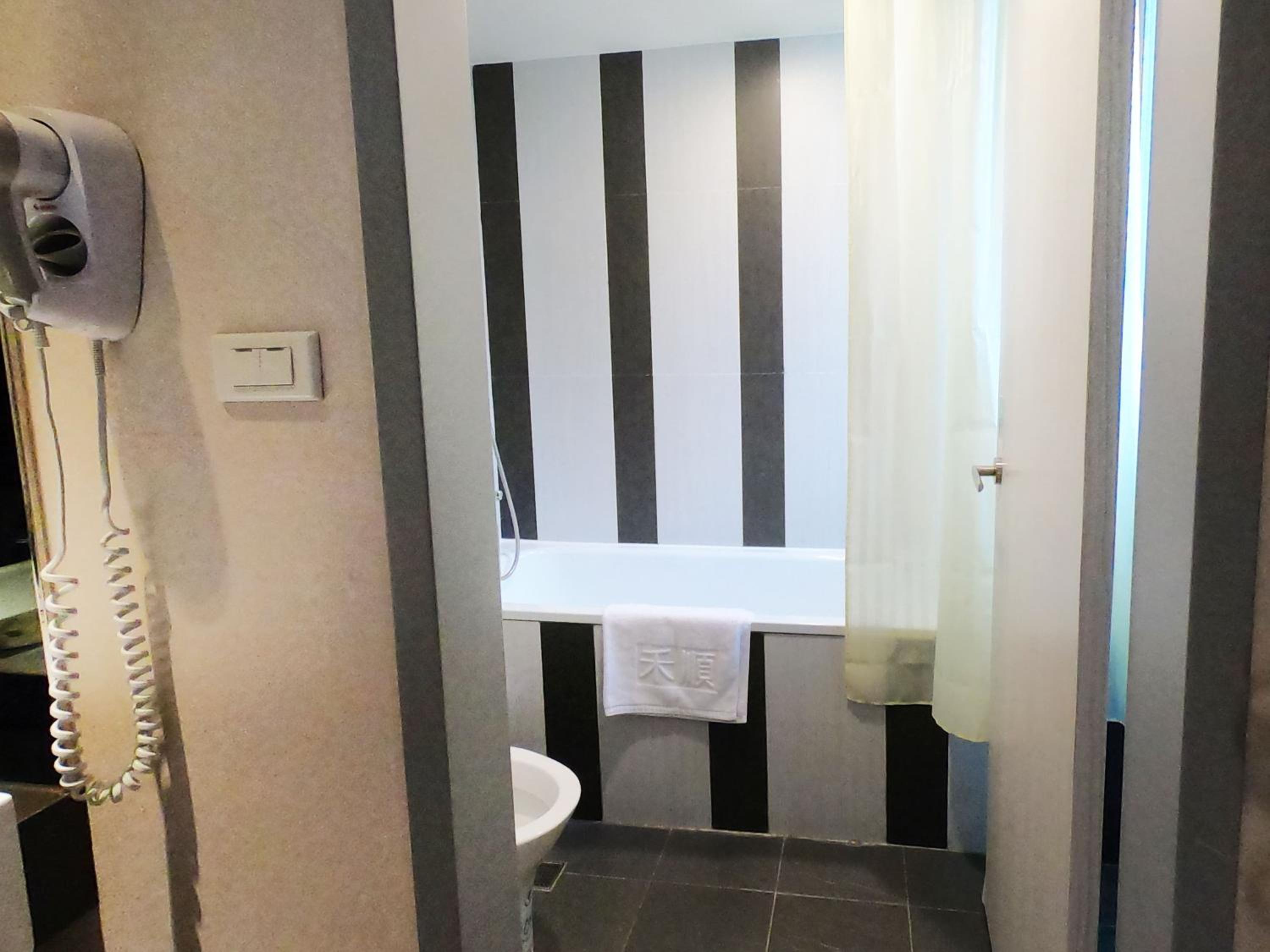 Wholesome Hotel — photo 196