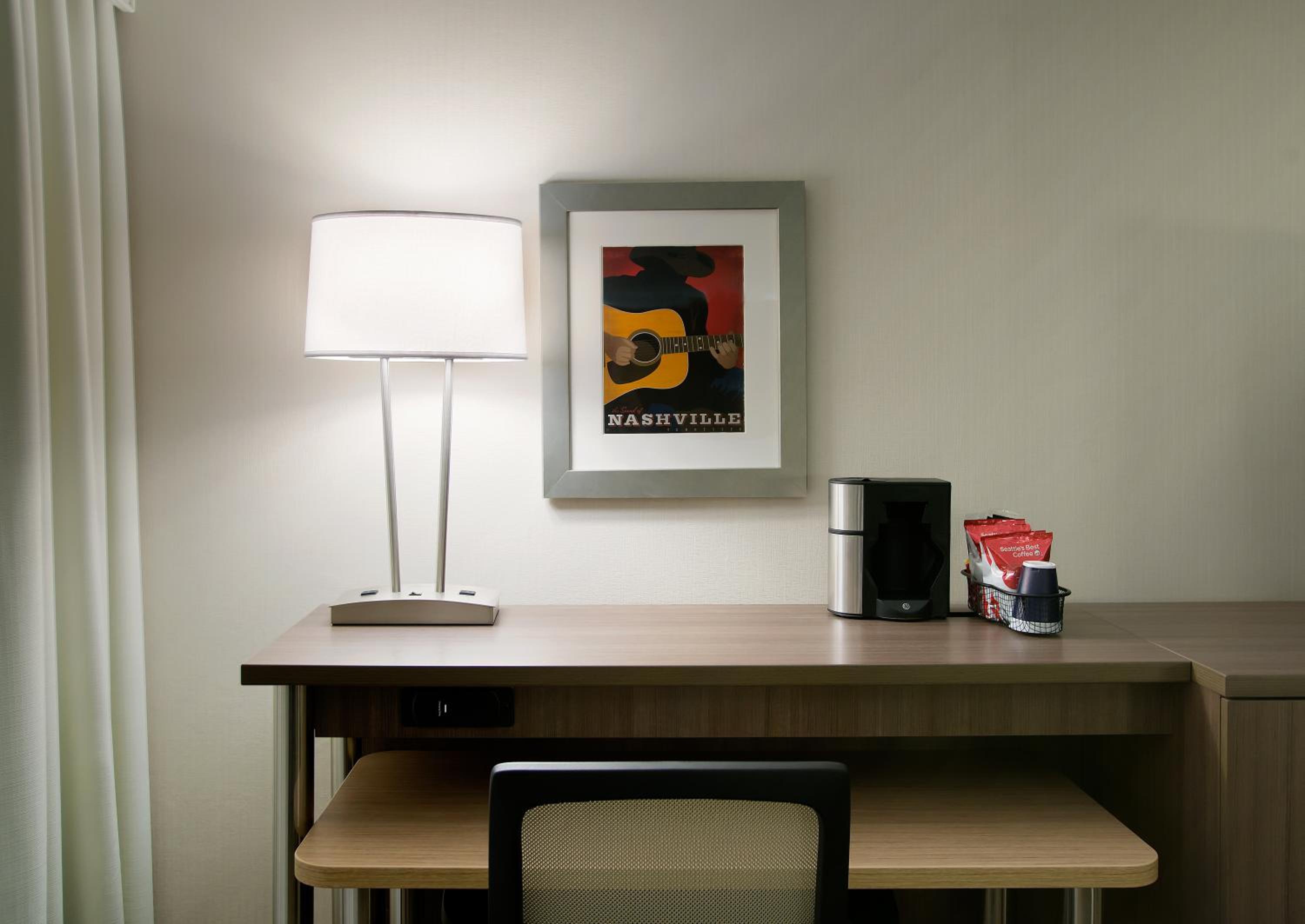 King Room with Mobility Accessible Transfer Shower