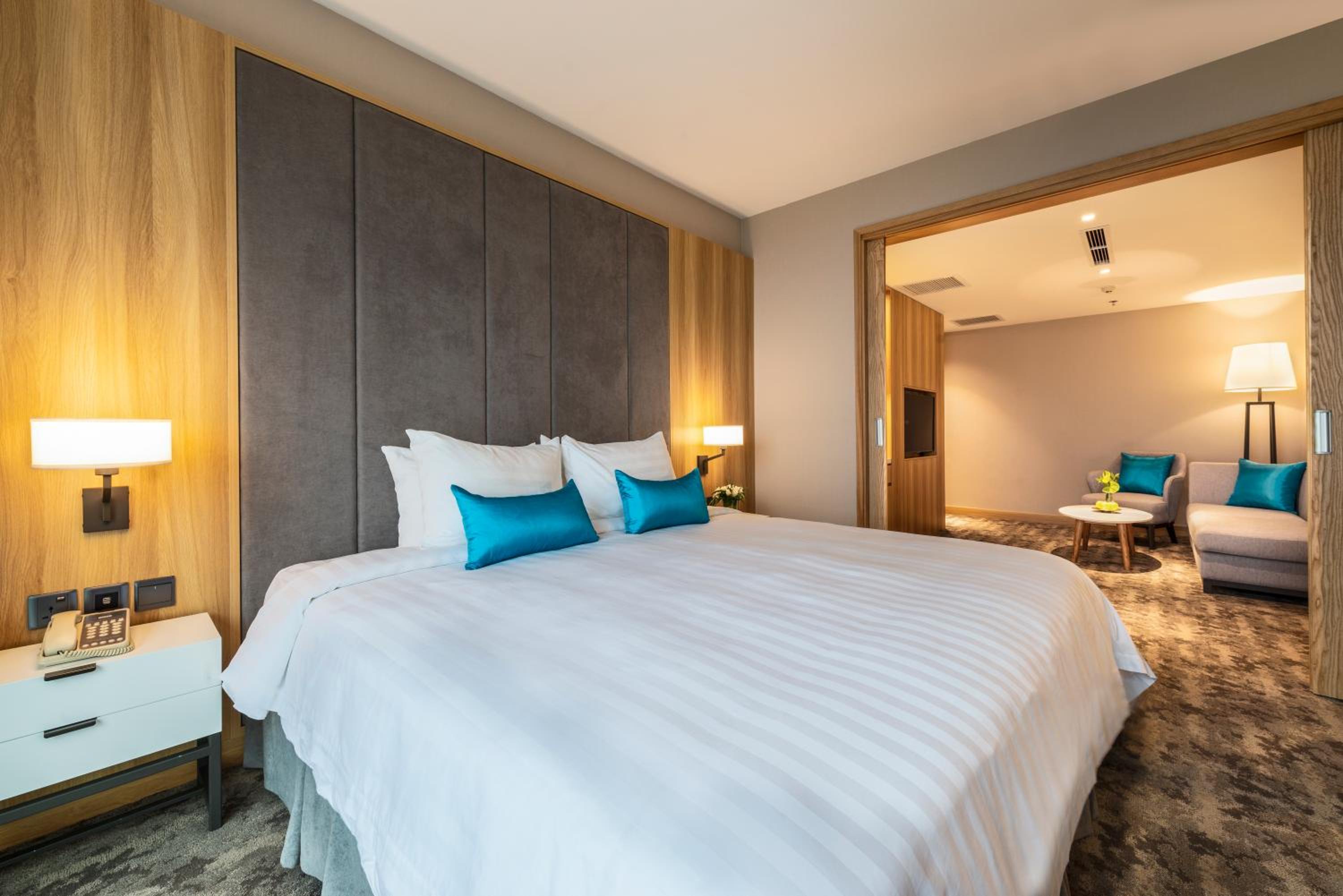 Executive Suite photo 2