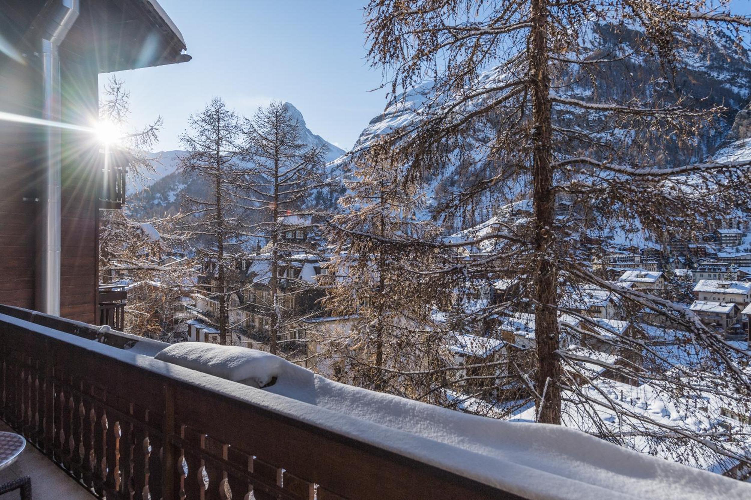 Chalet Suite with separate Bedrooms and Balcony - Photo 4