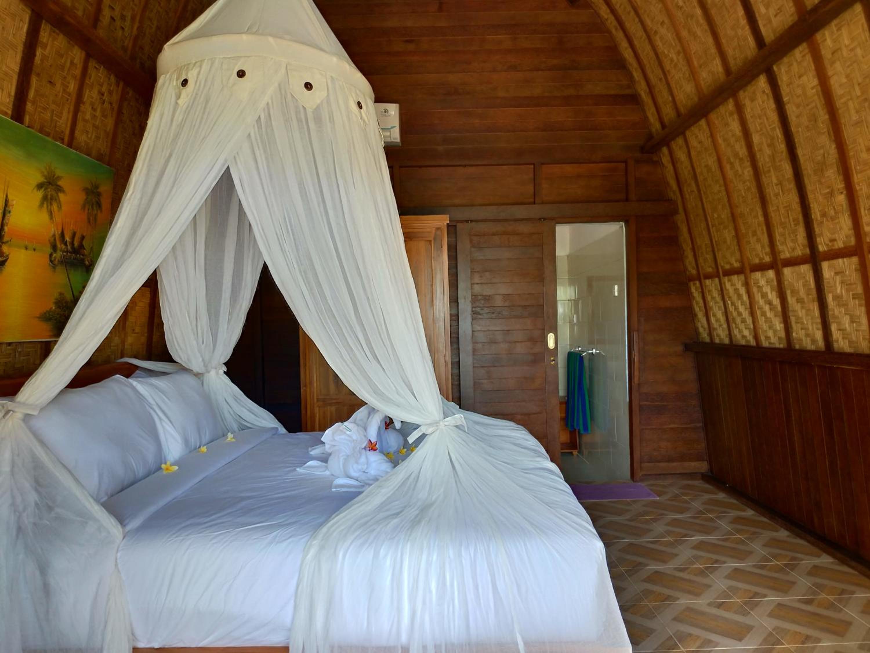 Deluxe Bungalow - Photo 4