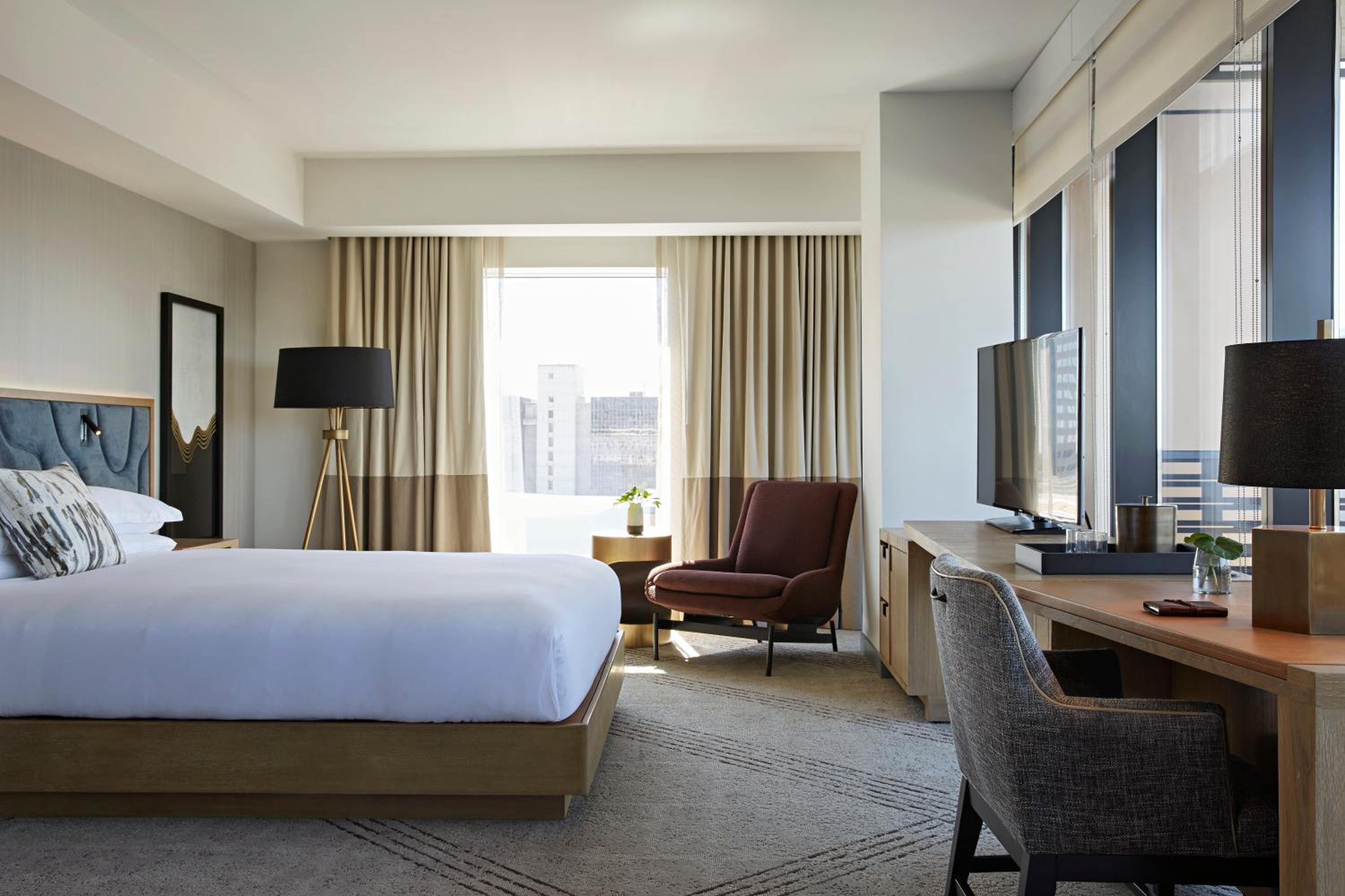 Premium King Room with Balcony and View