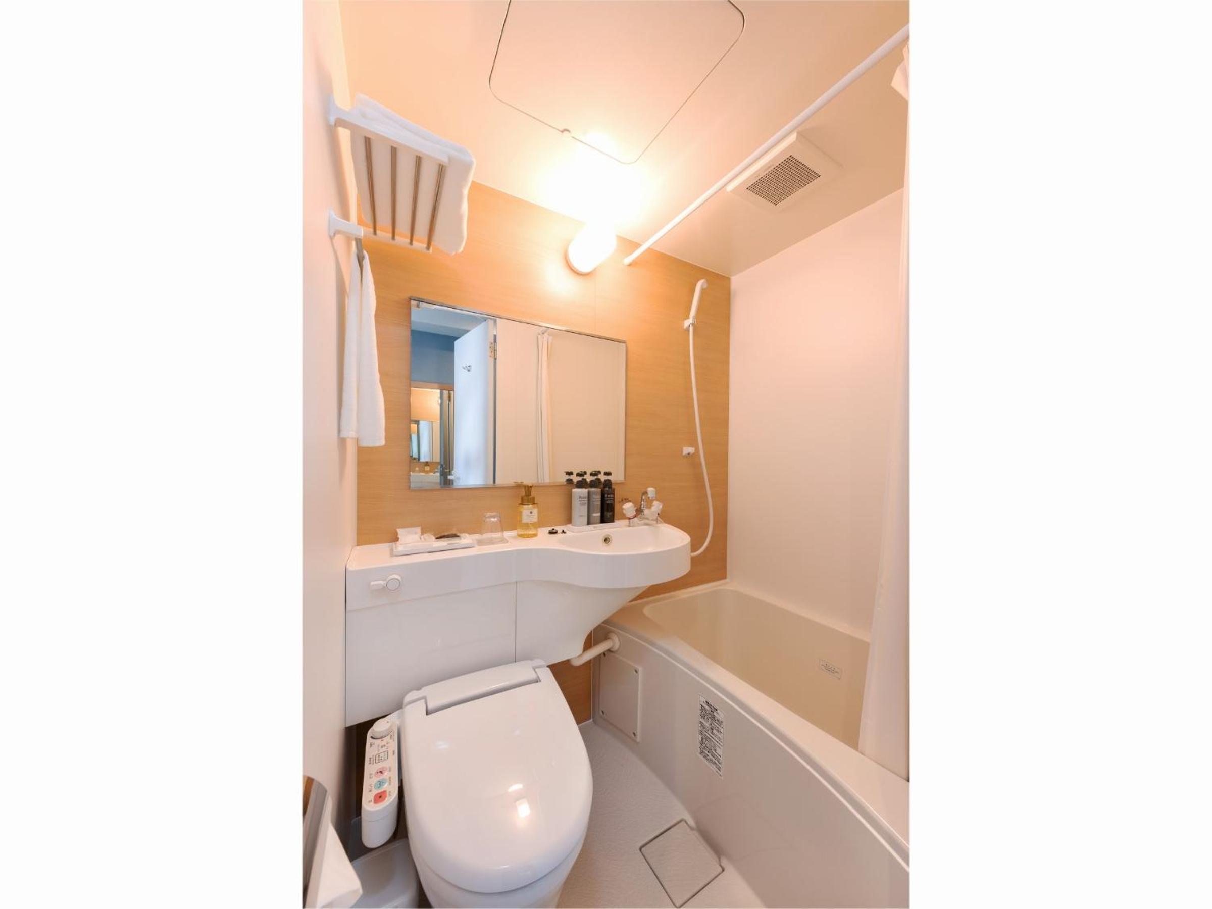 Ladies Top Floor Single Room - Non-Smoking photo 2