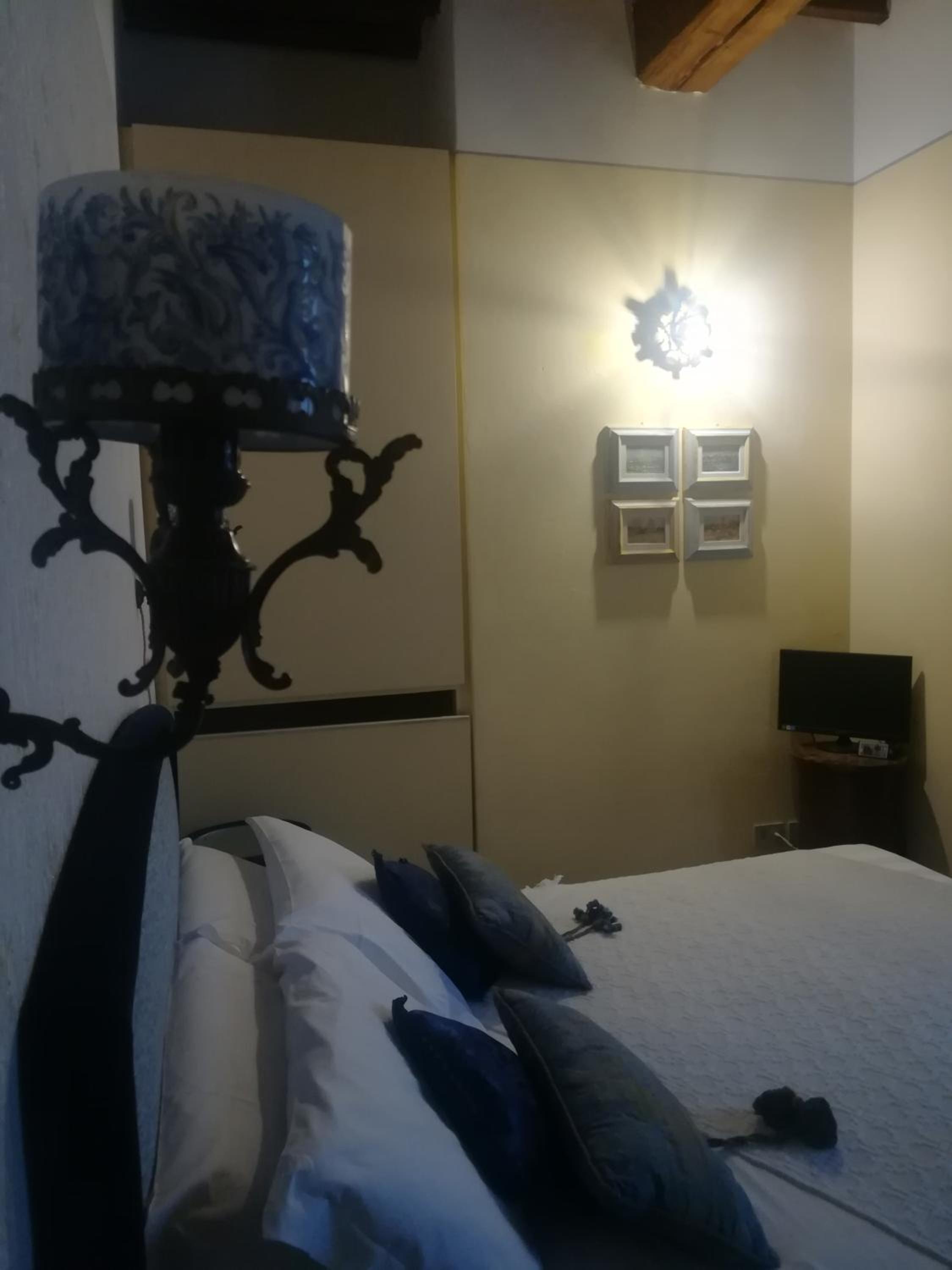 Double Room with Patio photo 2