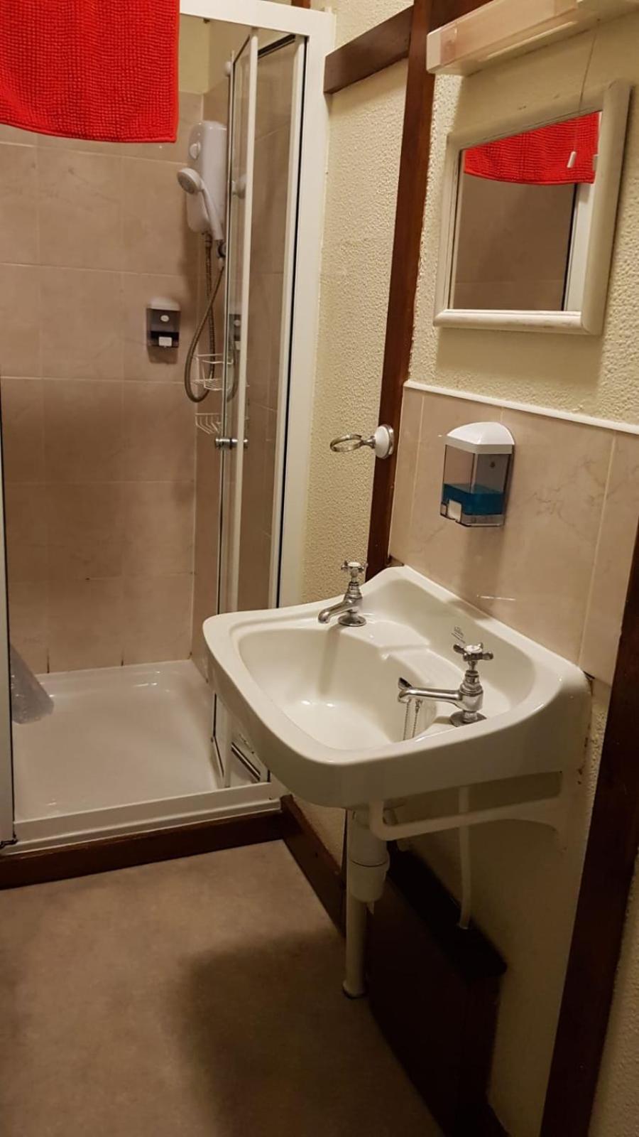 Double or Twin Room photo 2