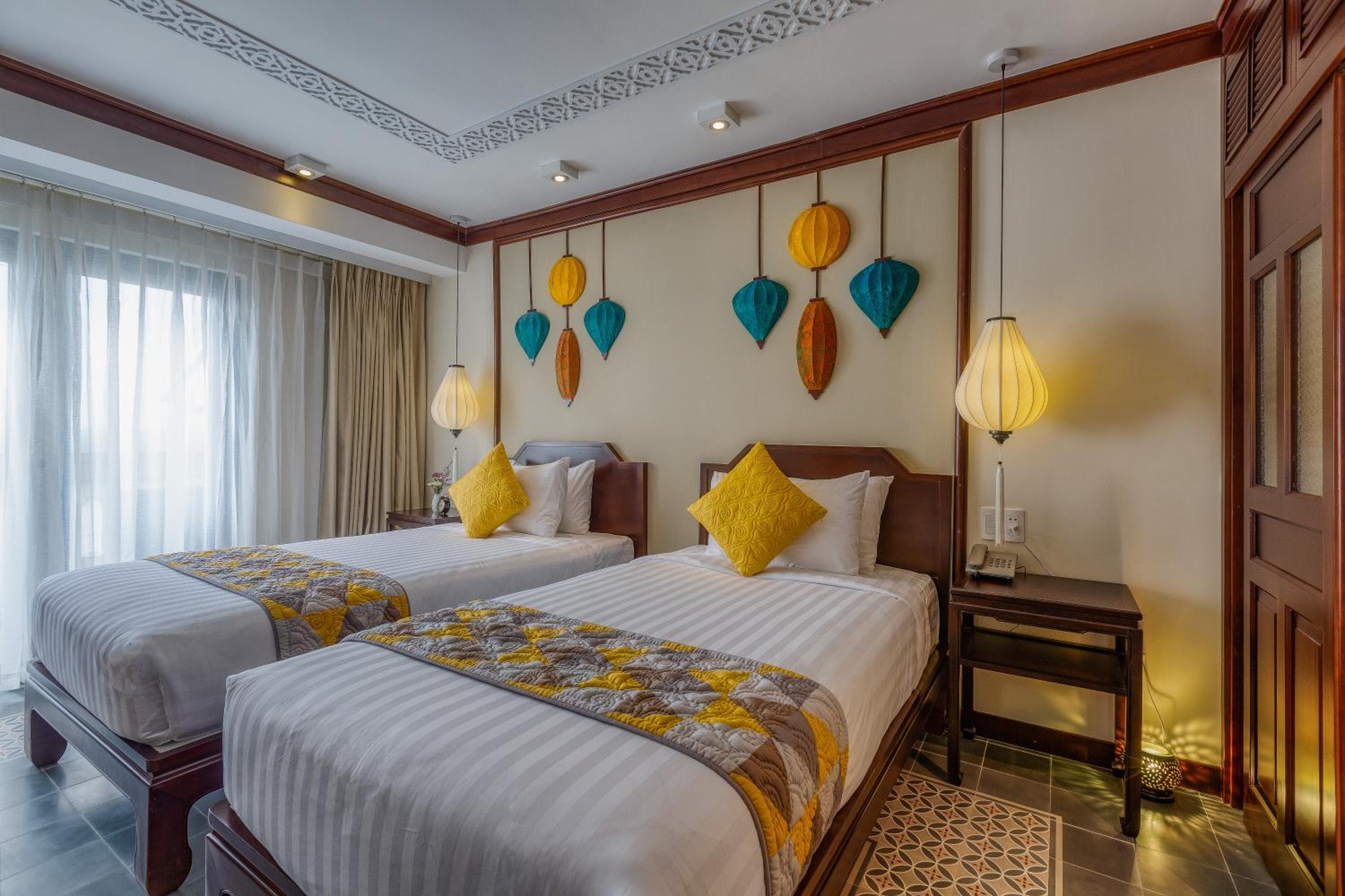 Savvy King/Twin Suite, Bathtub, Balcony with Riverside View - Photo 11