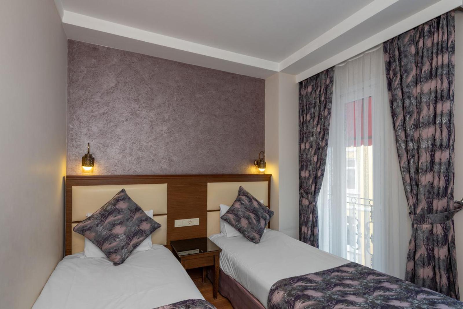 Economy Double Room photo 2