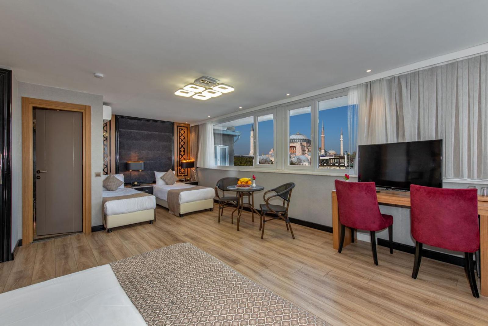 Family Room with Sea View photo 1